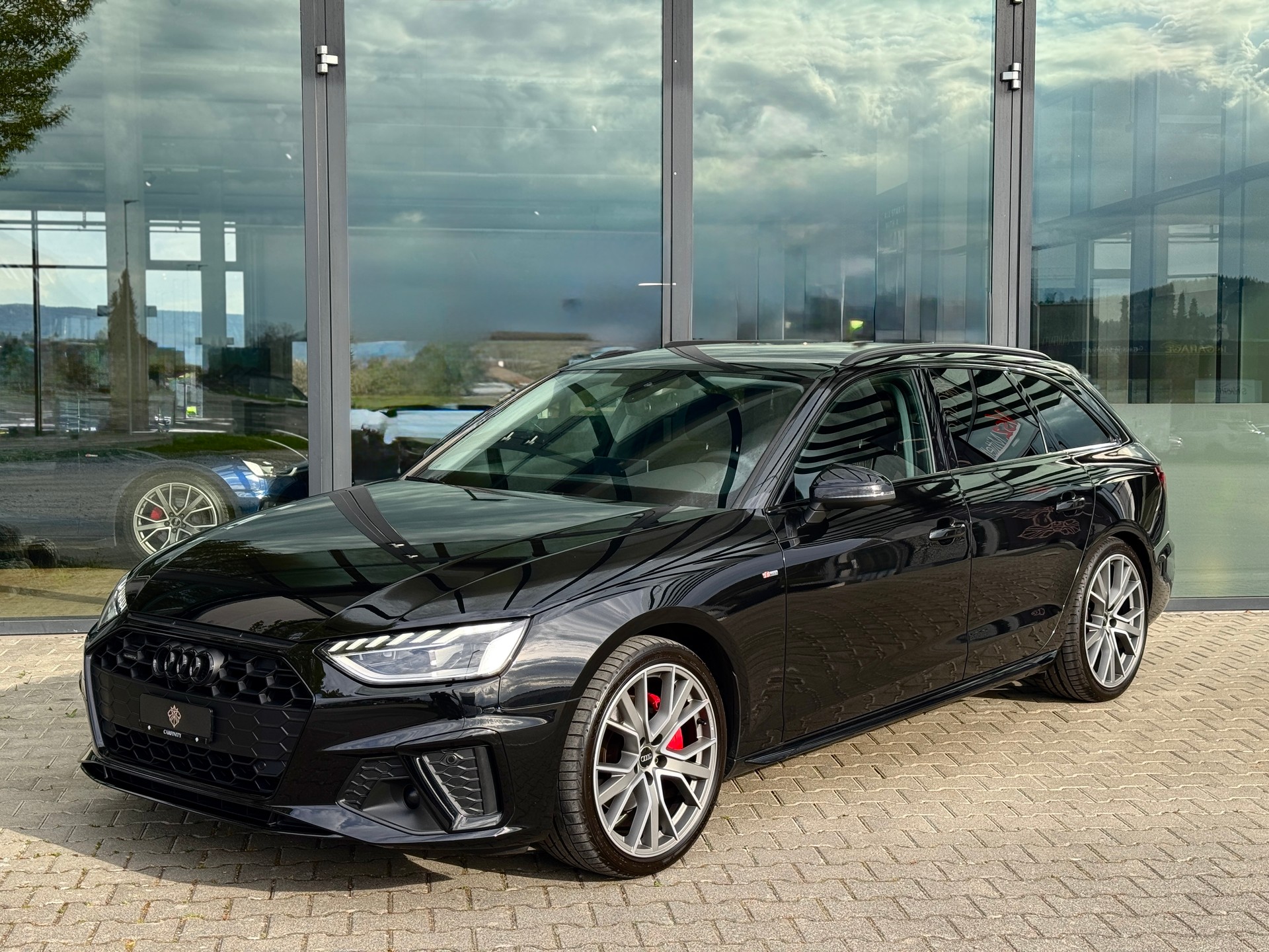 AUDI A4 Avant 40 TDI S line quattro S-tronic *RESERVIERT*-showroom-element-2