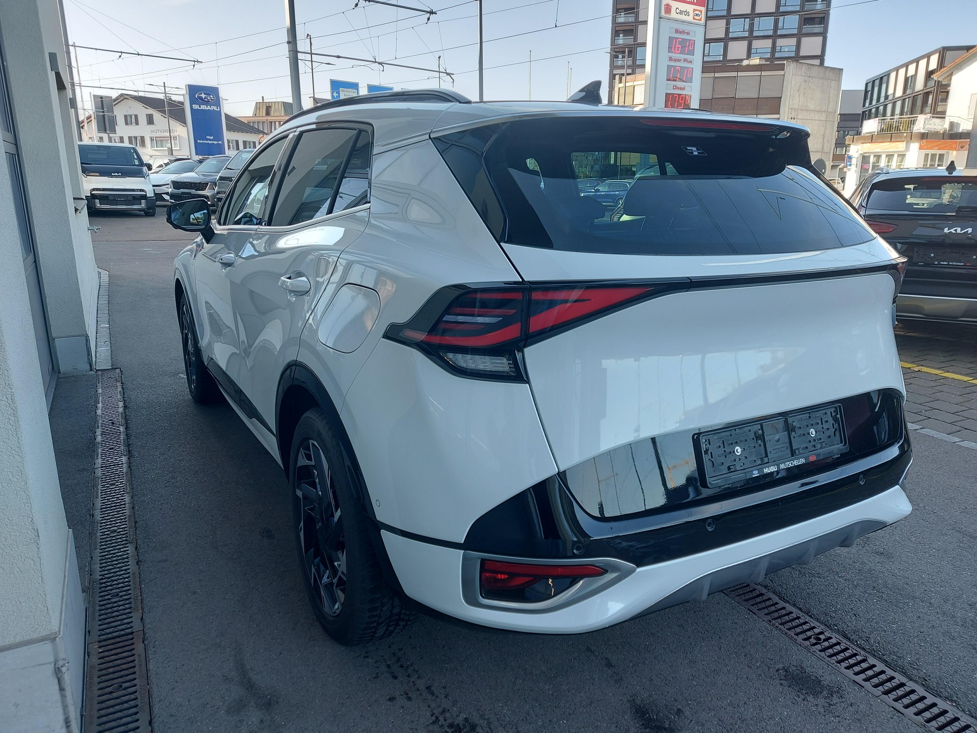 KIA Sportage 1.6 T-GDi PHEV GT-Line-image-8