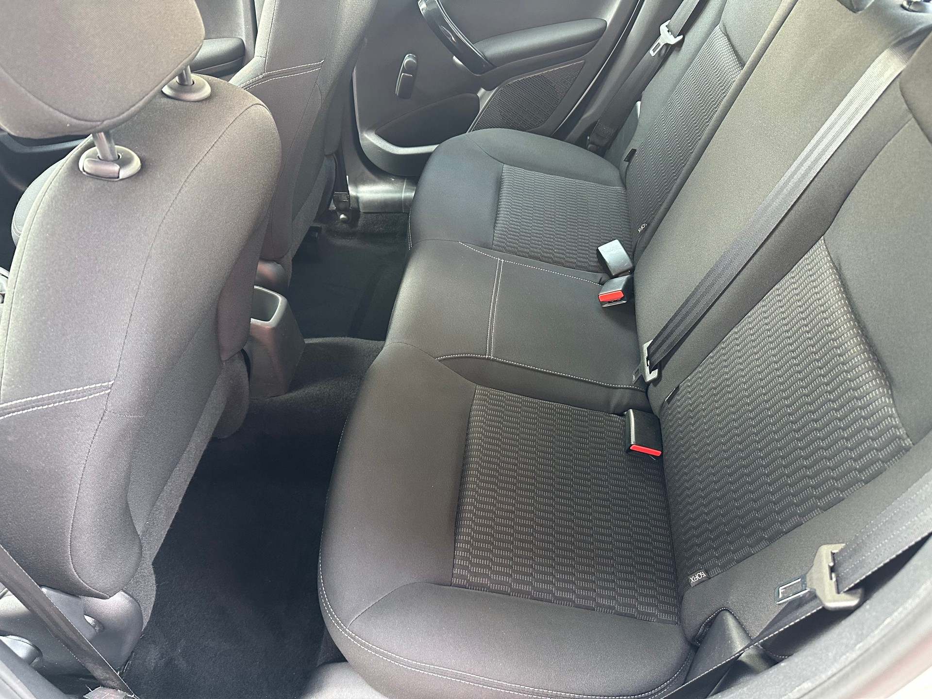 PEUGEOT 208 1.2 PureTech Access-image-11
