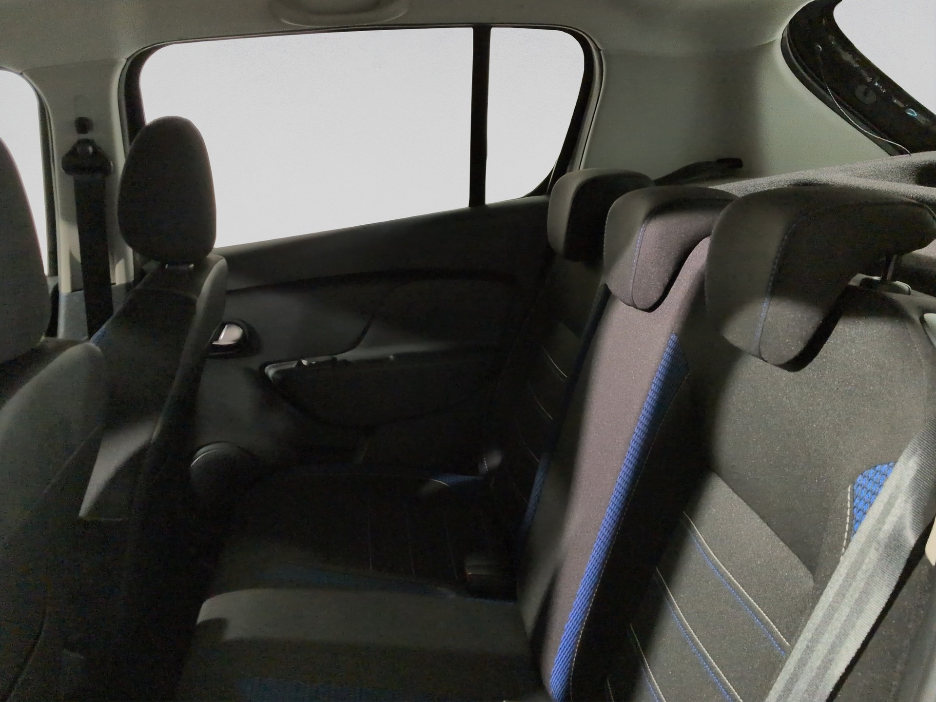DACIA Sandero TCe 90 Celebration-image-14
