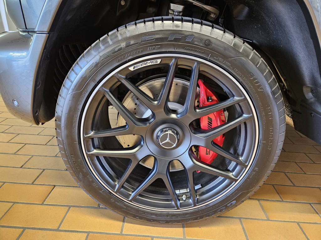 MERCEDES-BENZ G 63 AMG-image-15