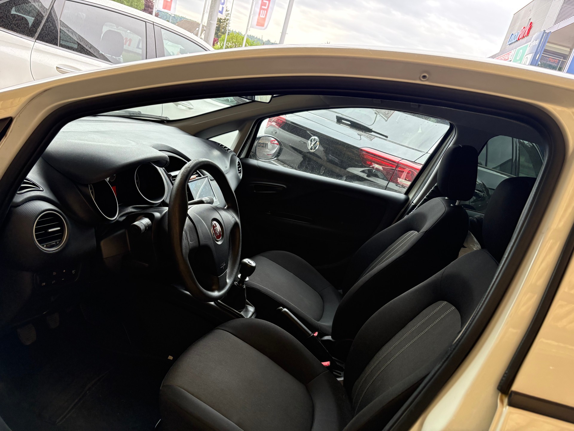 FIAT Punto 1.4 Pop Star-image-5