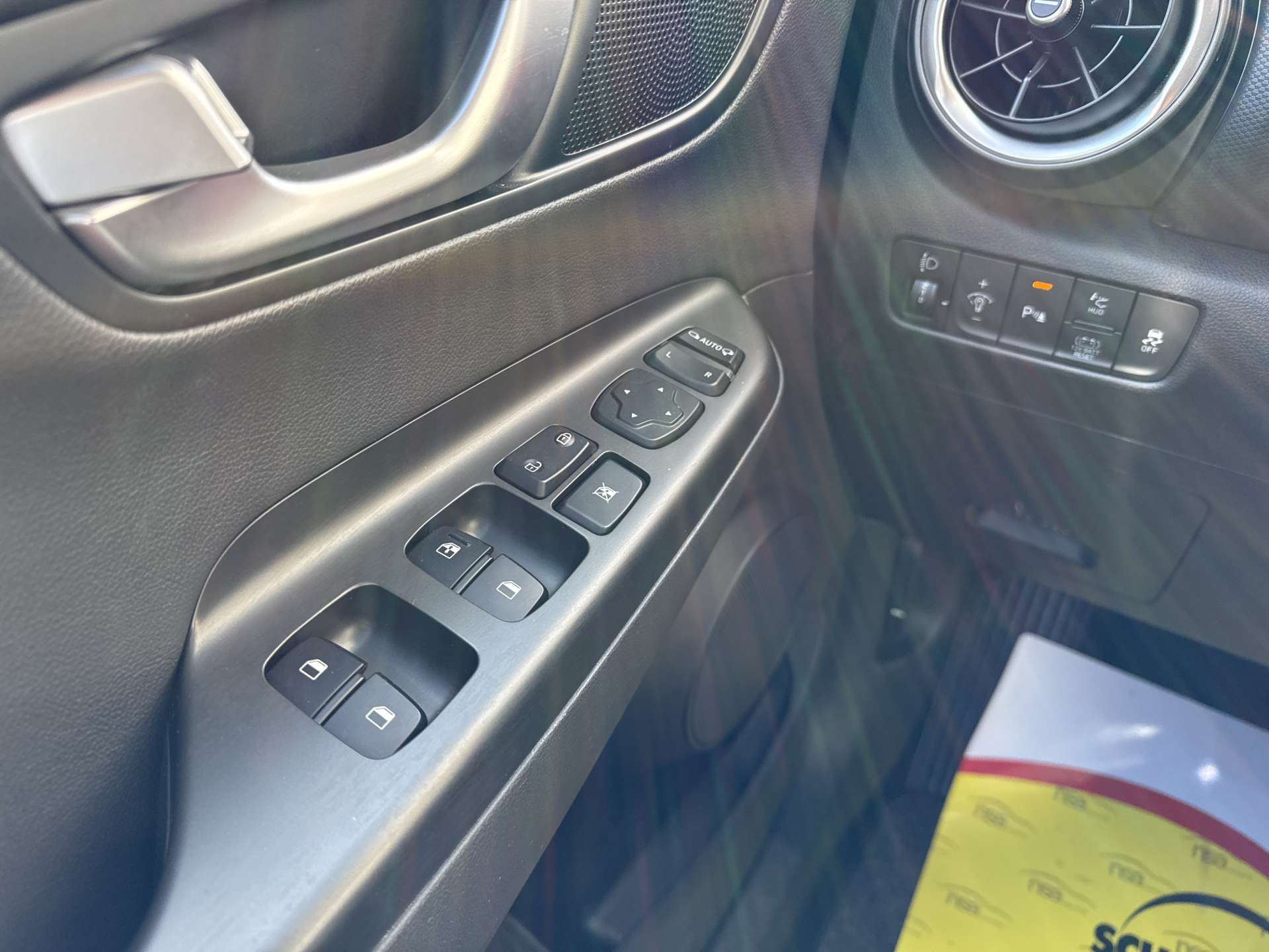 HYUNDAI Kona 1.6 GDi HEV Vertex DCT-Automat-image-15