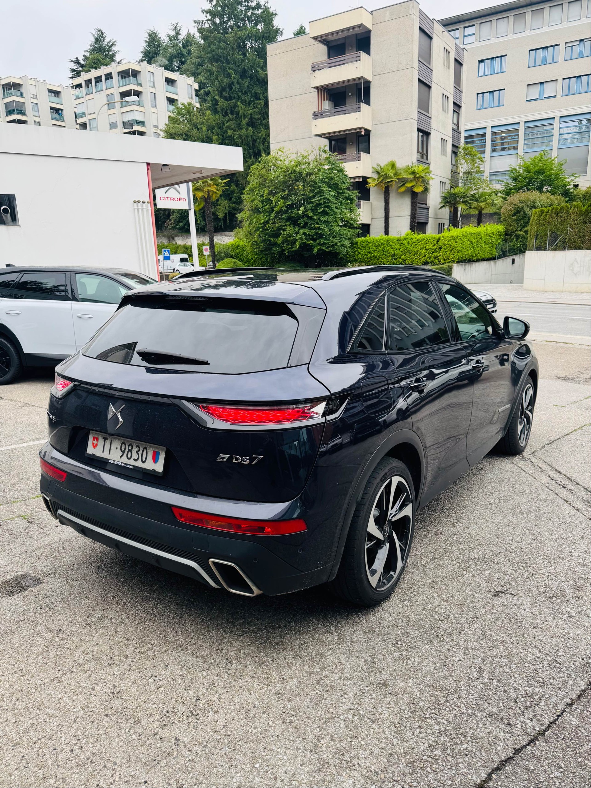 DS AUTOMOBILES DS 7 Crossback E-Tense 300 4x4 Louvre-image-5