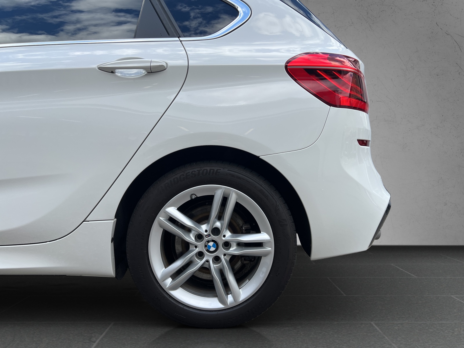 BMW 225xe iPerformance Active Tourer M Sport Steptronic-image-11