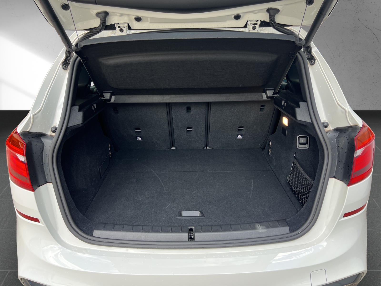 BMW 225xe iPerformance Active Tourer M Sport Steptronic-image-17
