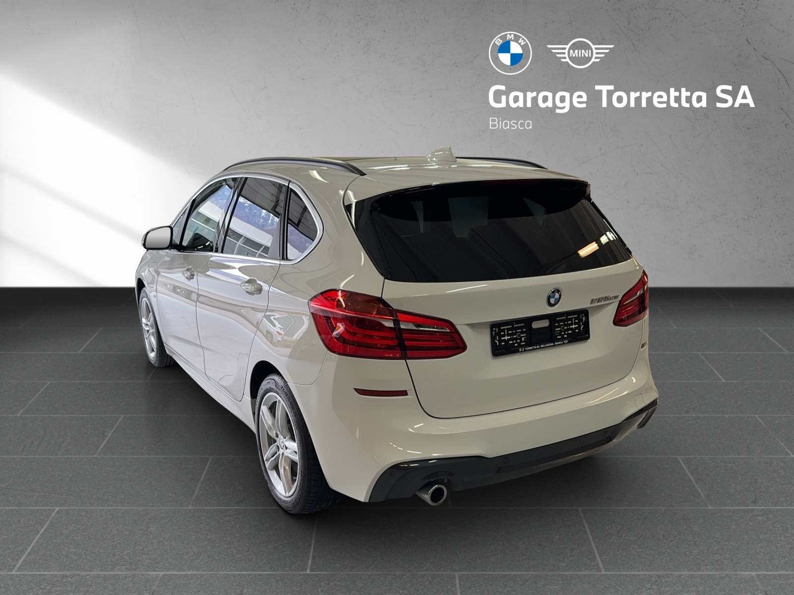 BMW 225xe iPerformance Active Tourer M Sport Steptronic-image-2
