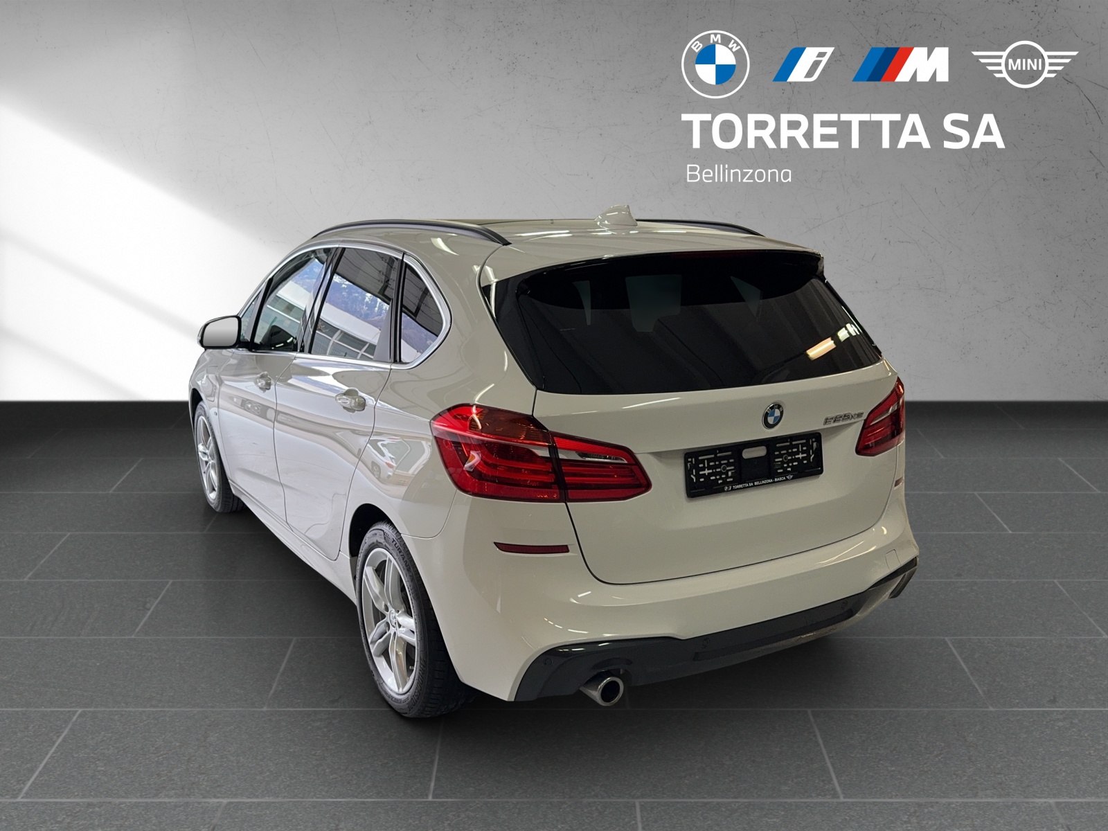 BMW 225xe iPerformance Active Tourer M Sport Steptronic-image-2