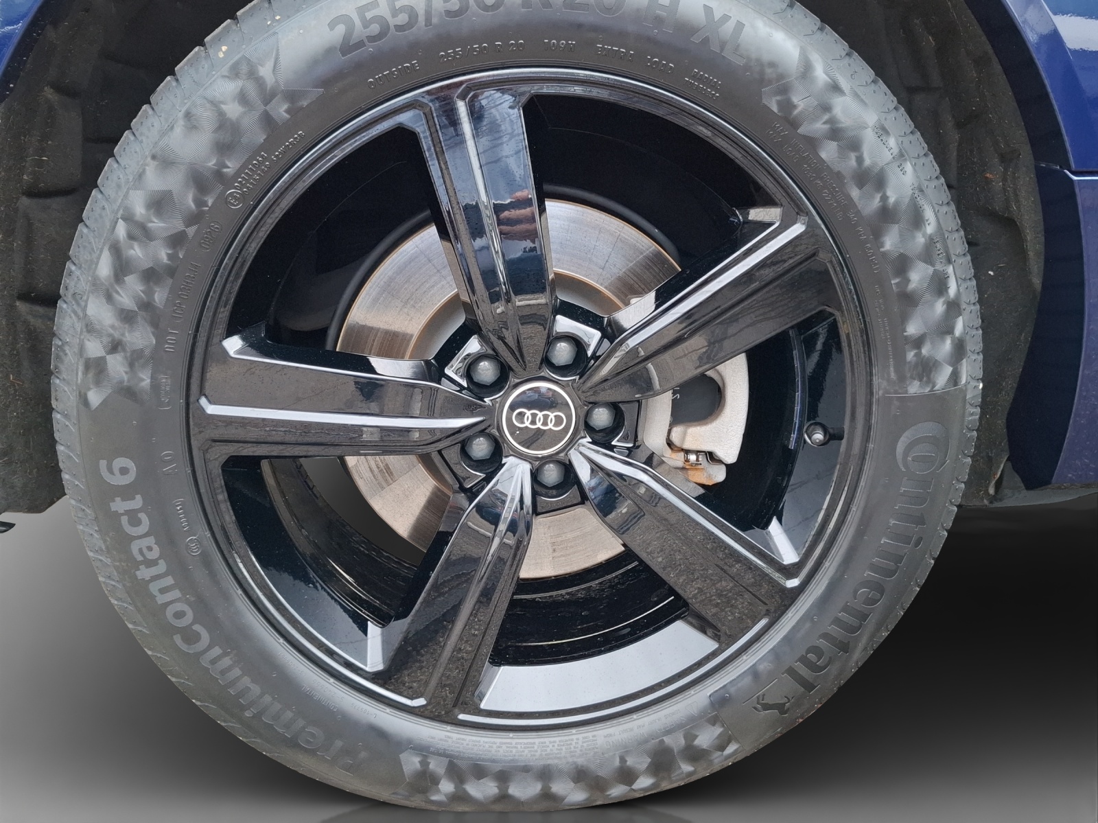 AUDI e-tron 55 Sportback S Line quattro-image-14