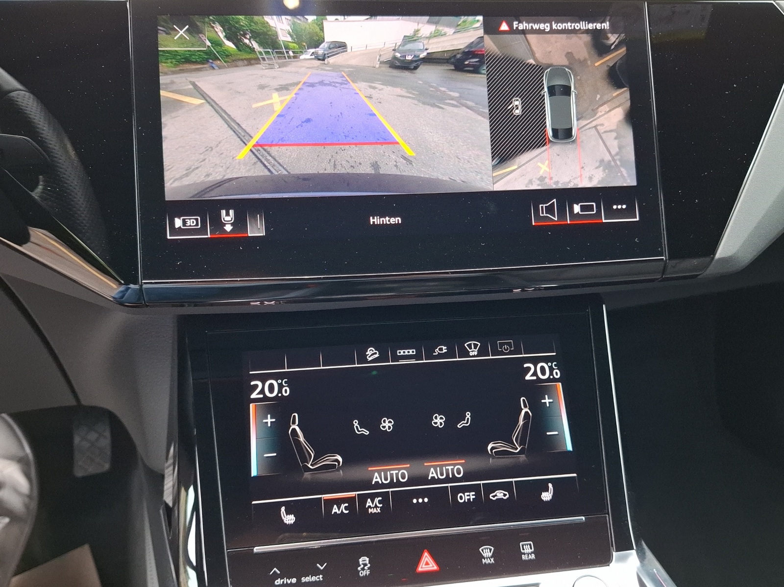 AUDI e-tron 55 Sportback S Line quattro-image-15