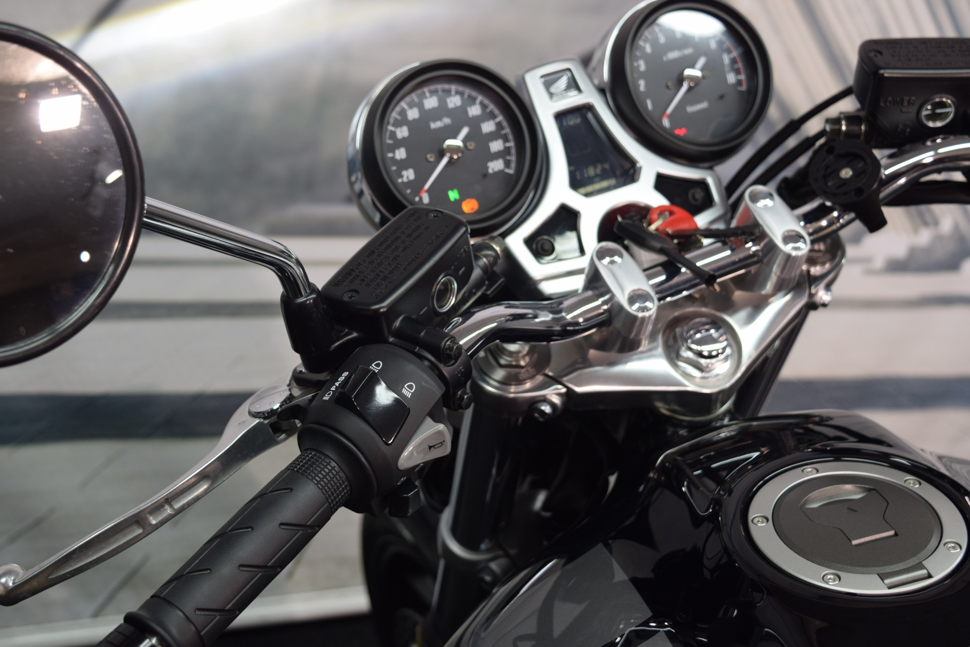 HONDA CB 1100 RS Inkl. Seitentaschen & Lenkerendspiegel-image-6