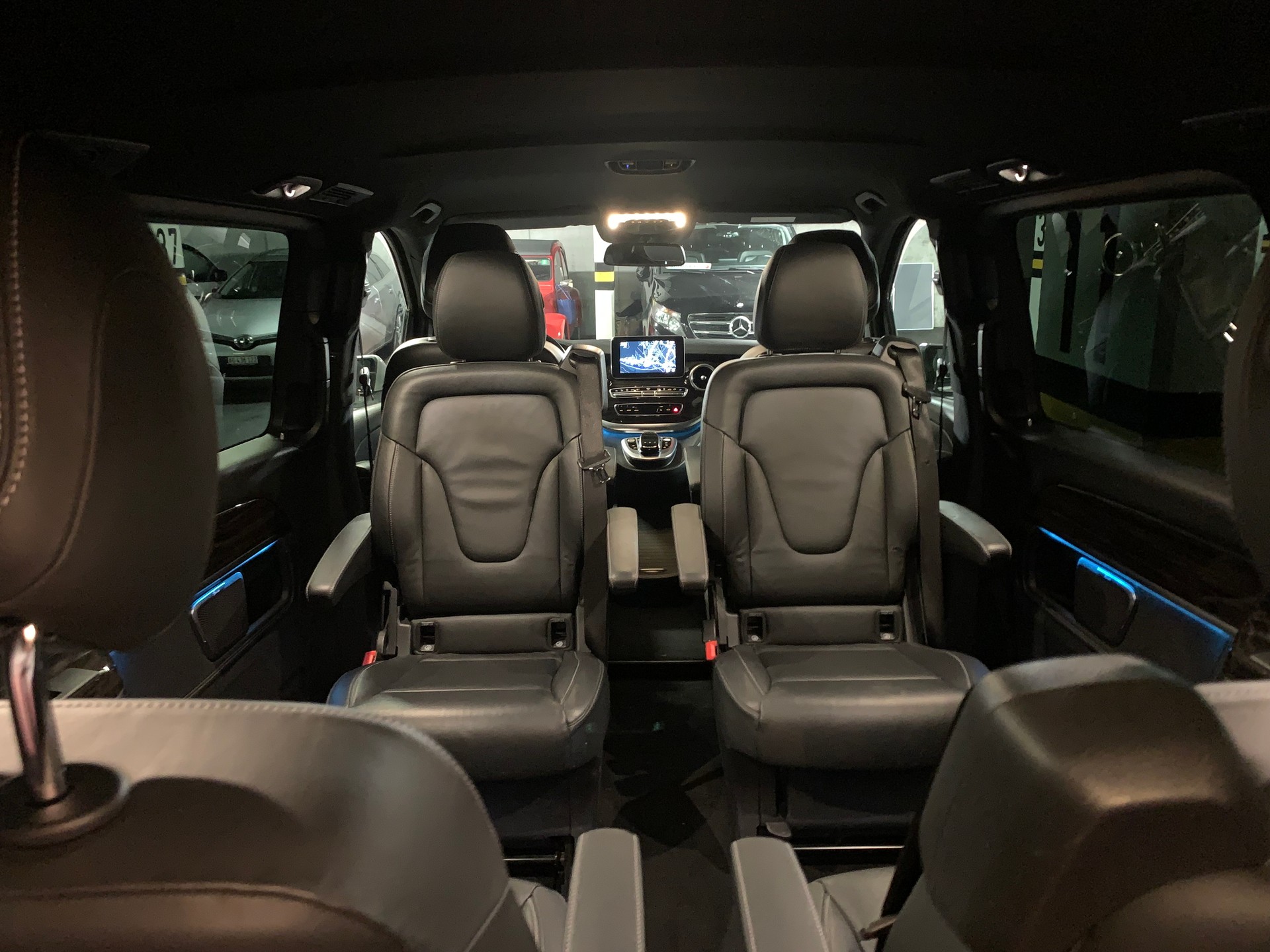 MERCEDES-BENZ V 250 d BlueTec Avant. lang 4m-image-4