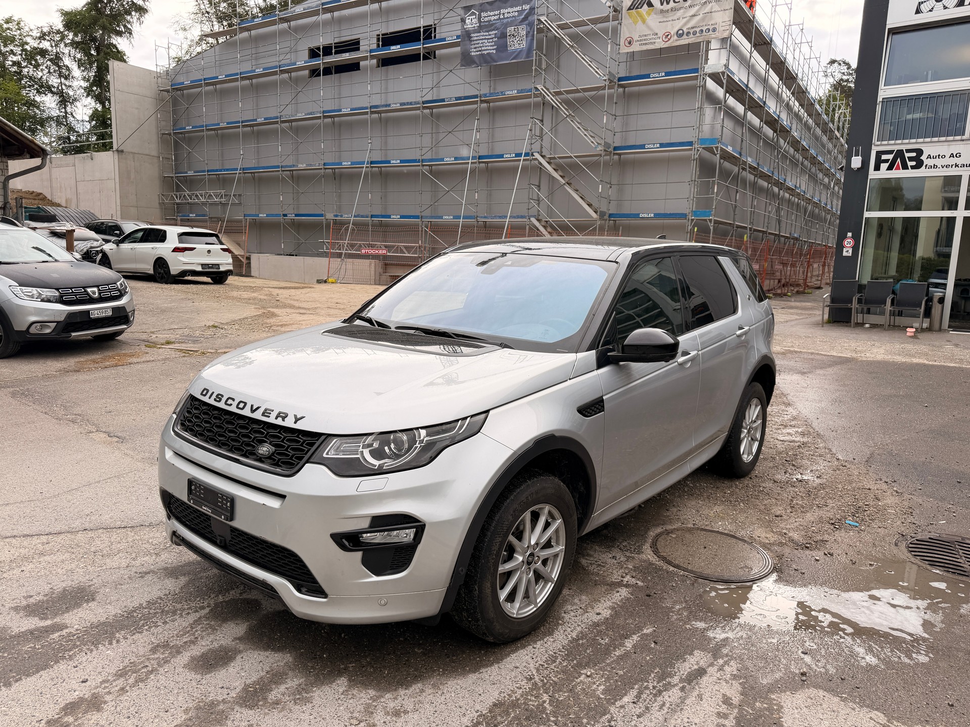 LAND ROVER Discovery Sport 2.0 TD4 HSE Luxury AT9-showroom-element-3