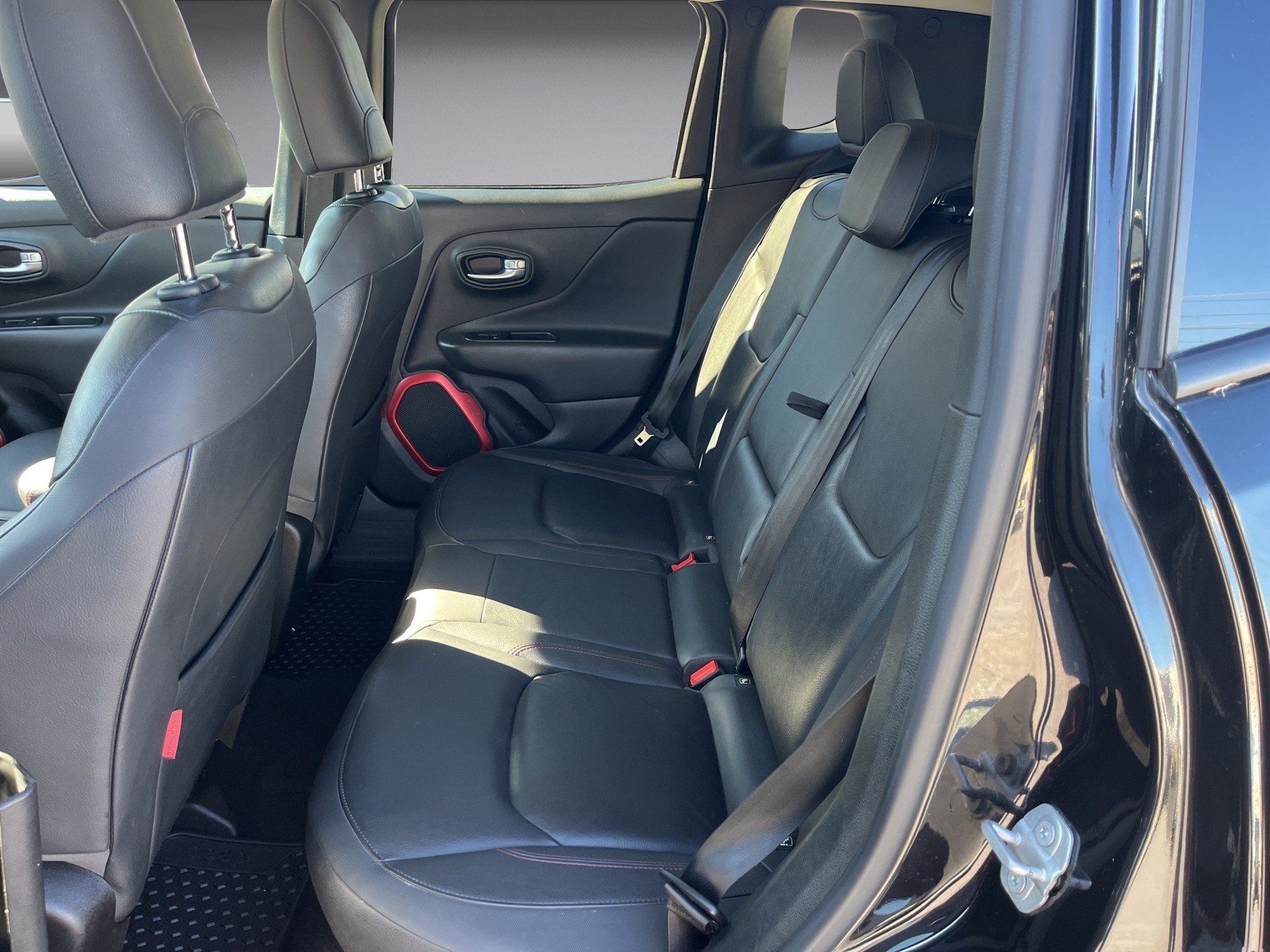JEEP Renegade 2.0 CRD Trailhawk AWD + Low Range 9ATX-image-10
