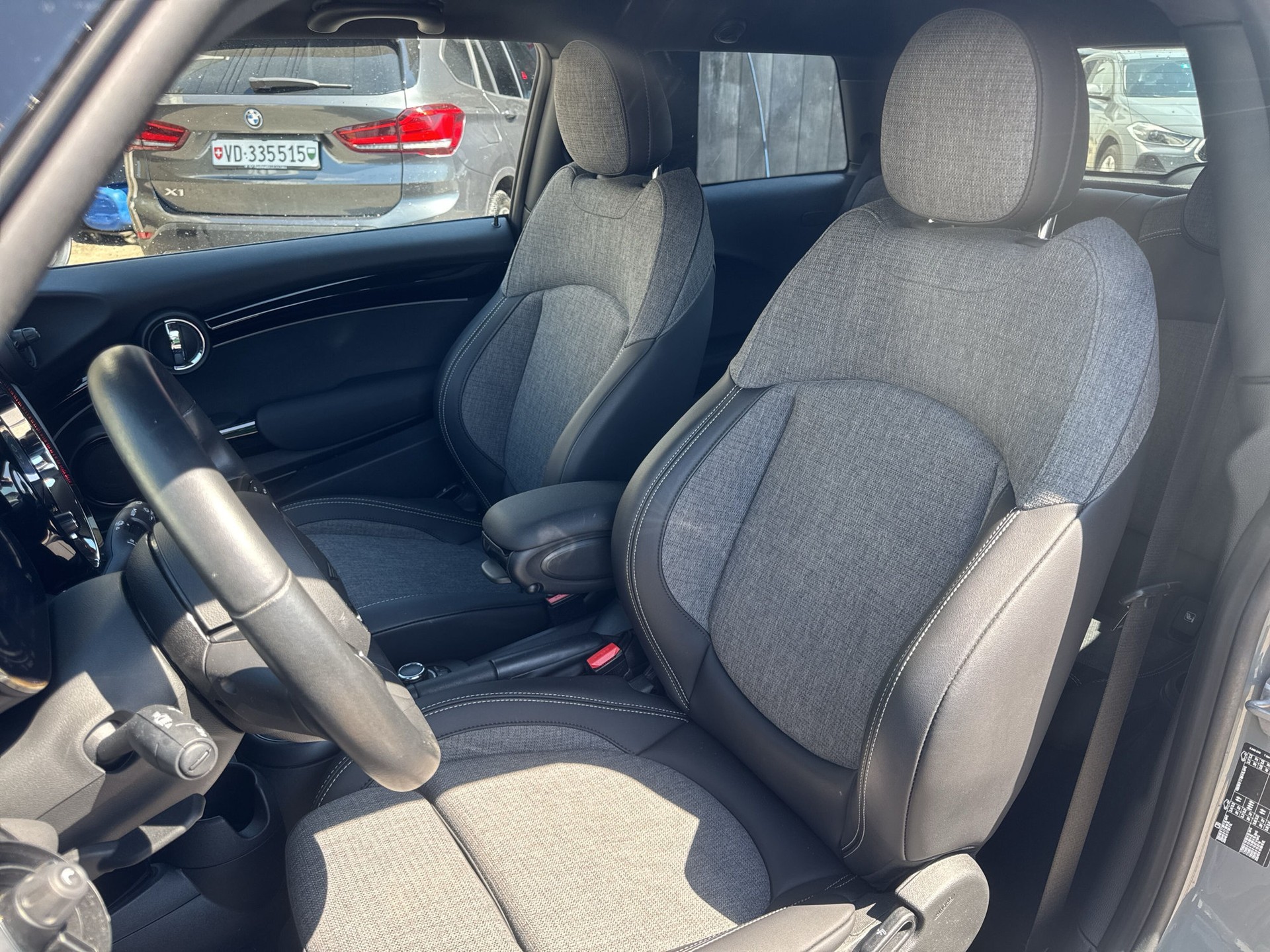 MINI Cooper Camden Edition Steptronic DKG-image-9