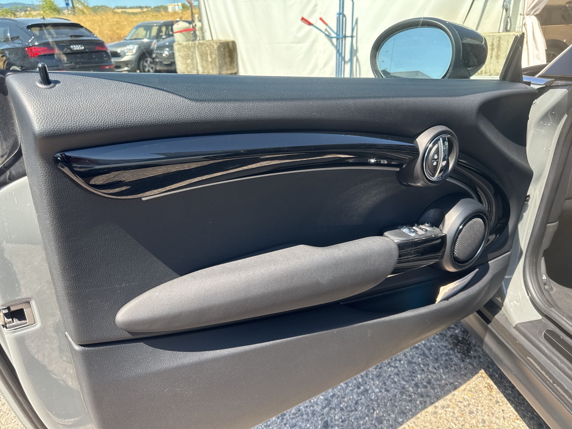 MINI Cooper Camden Edition Steptronic DKG-image-16