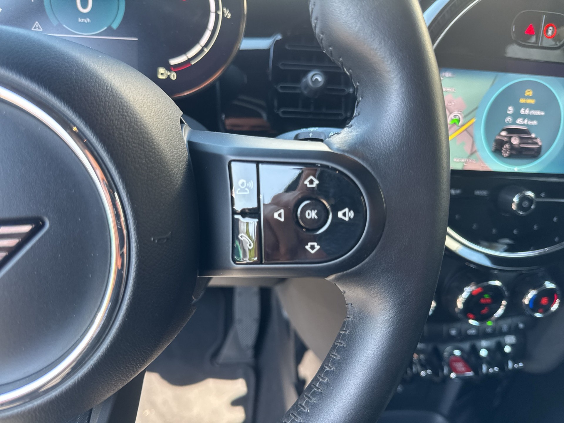 MINI Cooper Camden Edition Steptronic DKG-image-15