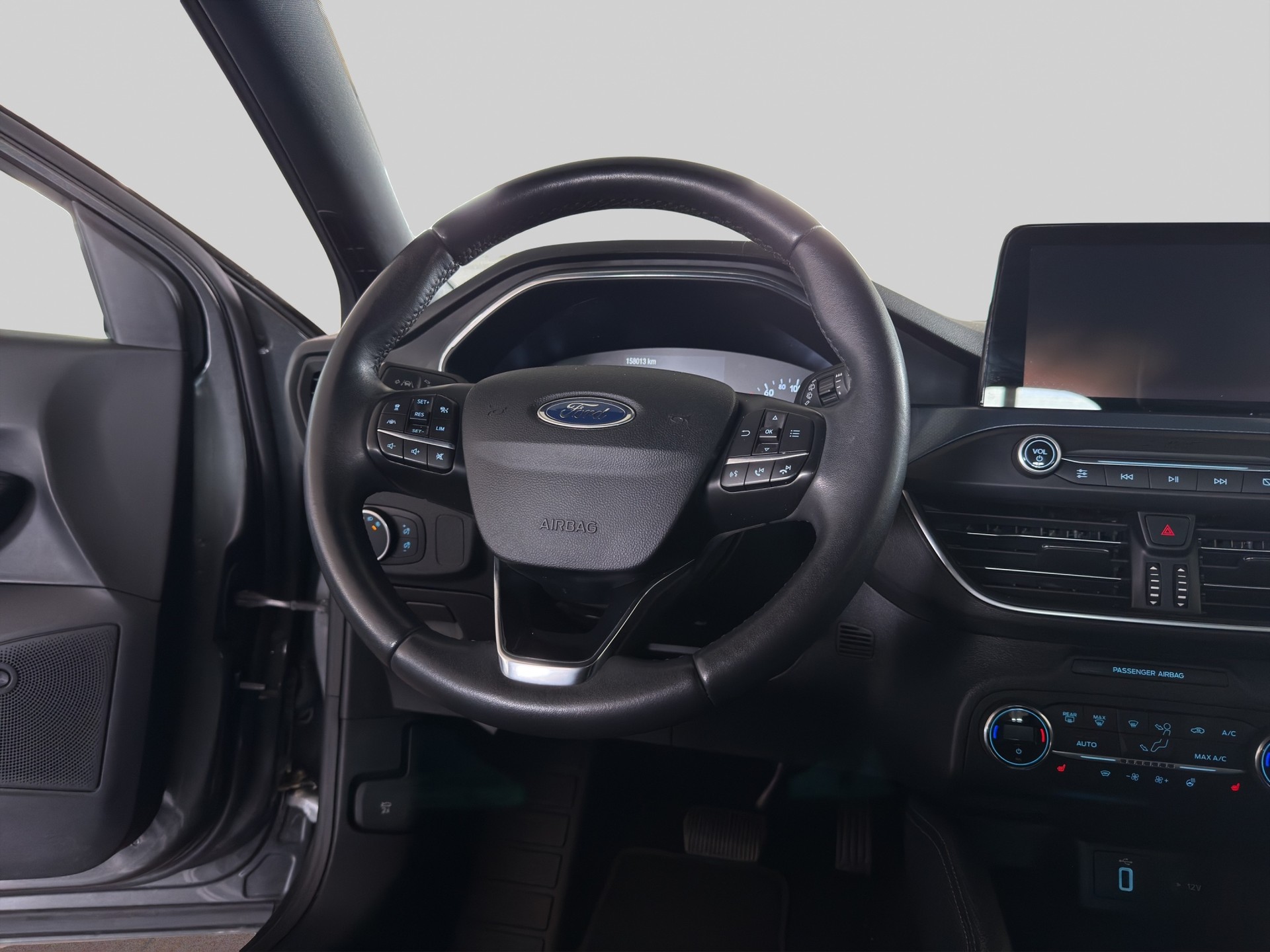 FORD Focus 2.0 TDCi ST Line Automatic-image-7