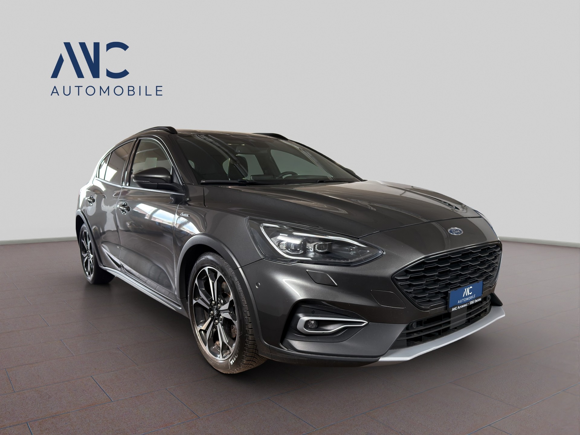 FORD Focus 2.0 TDCi ST Line Automatic-image-2
