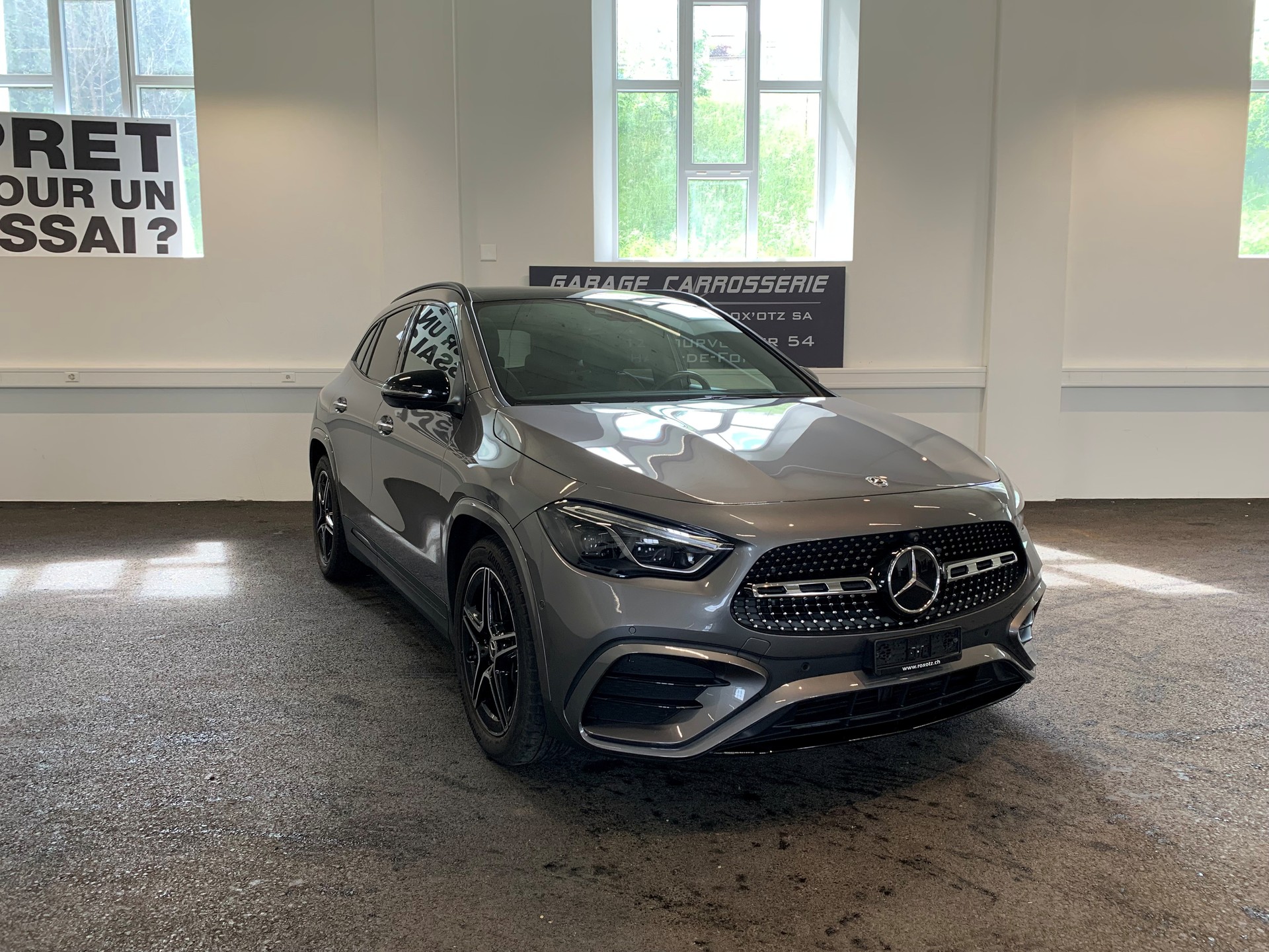 MERCEDES-BENZ GLA 250 4Matic 8G-DCT-image-2