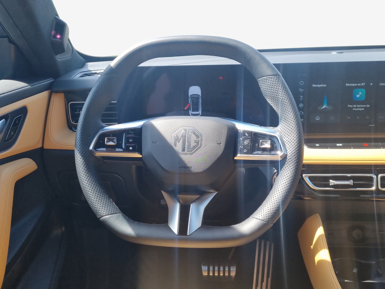 MG HS 1.5 T PHEV Luxury-image-10
