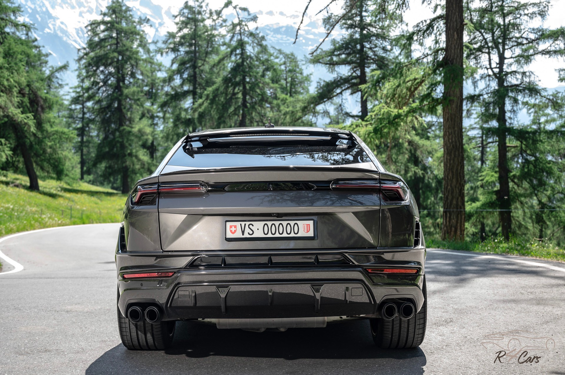 LAMBORGHINI Performante-image-3