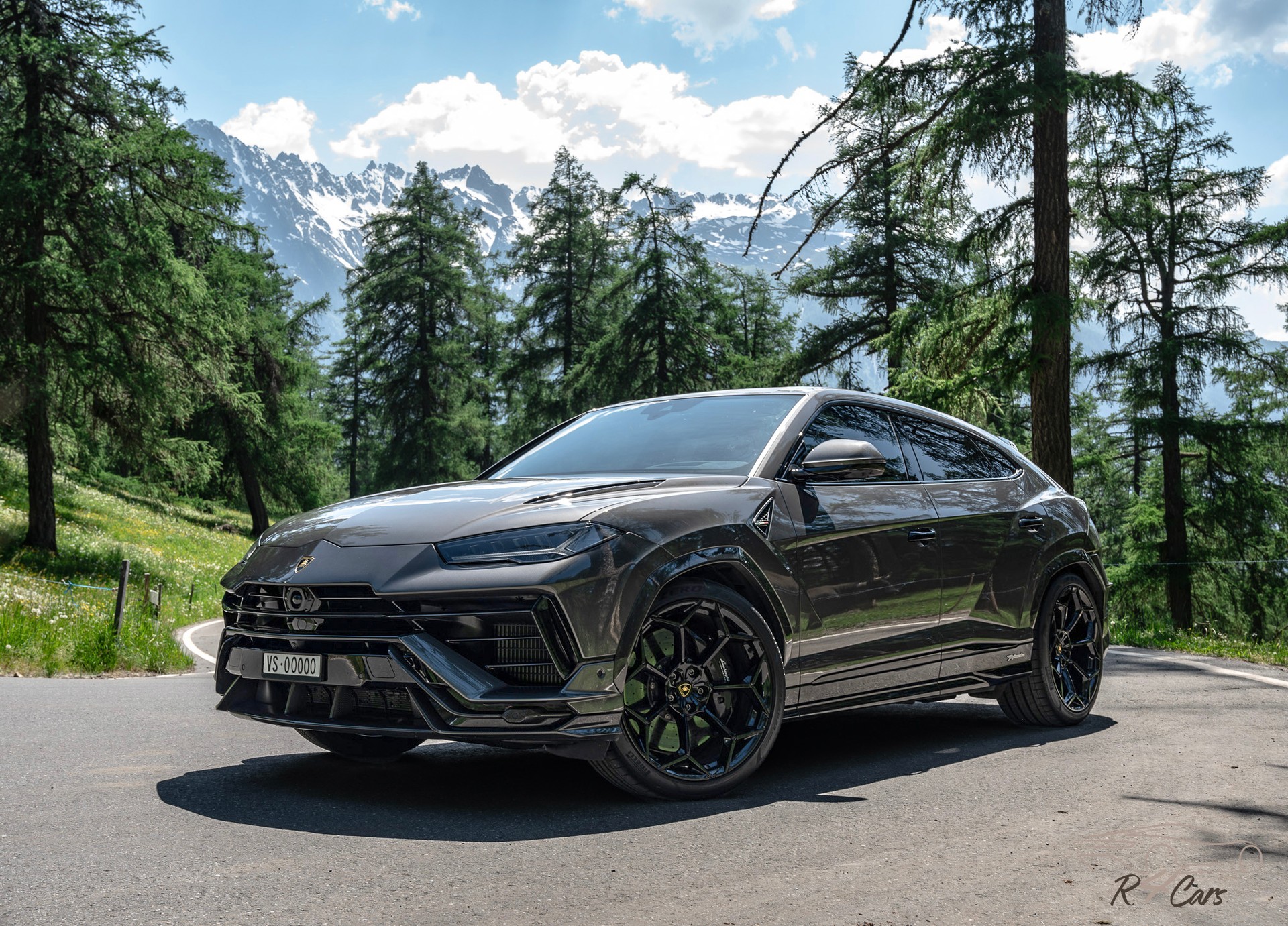 LAMBORGHINI Performante-image-0