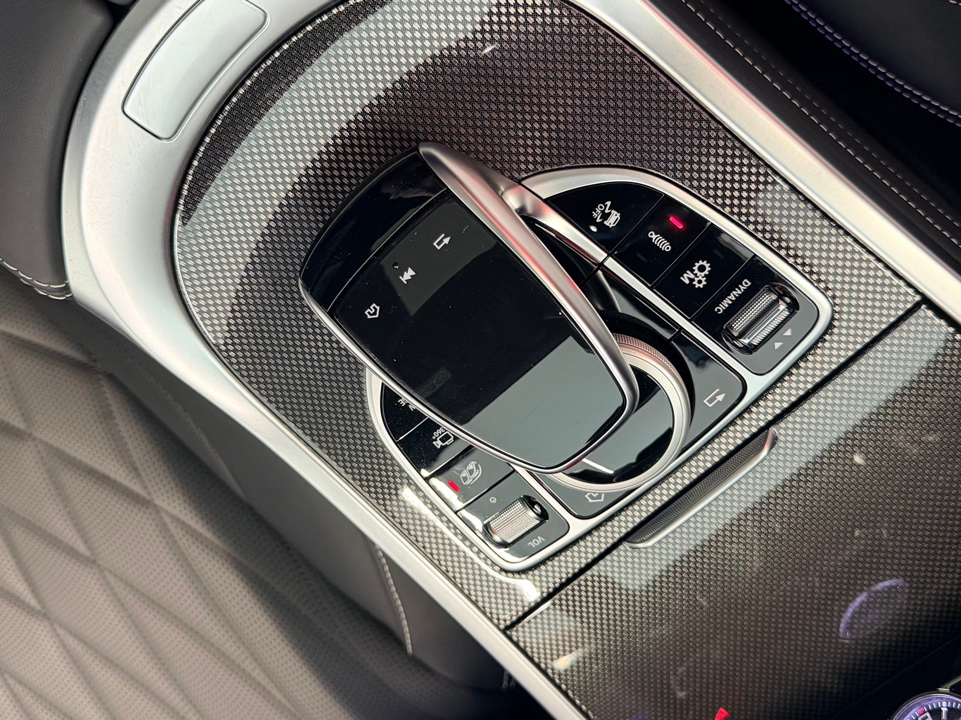 MERCEDES-BENZ G 63 AMG Speedshift Plus G-Tronic-image-23