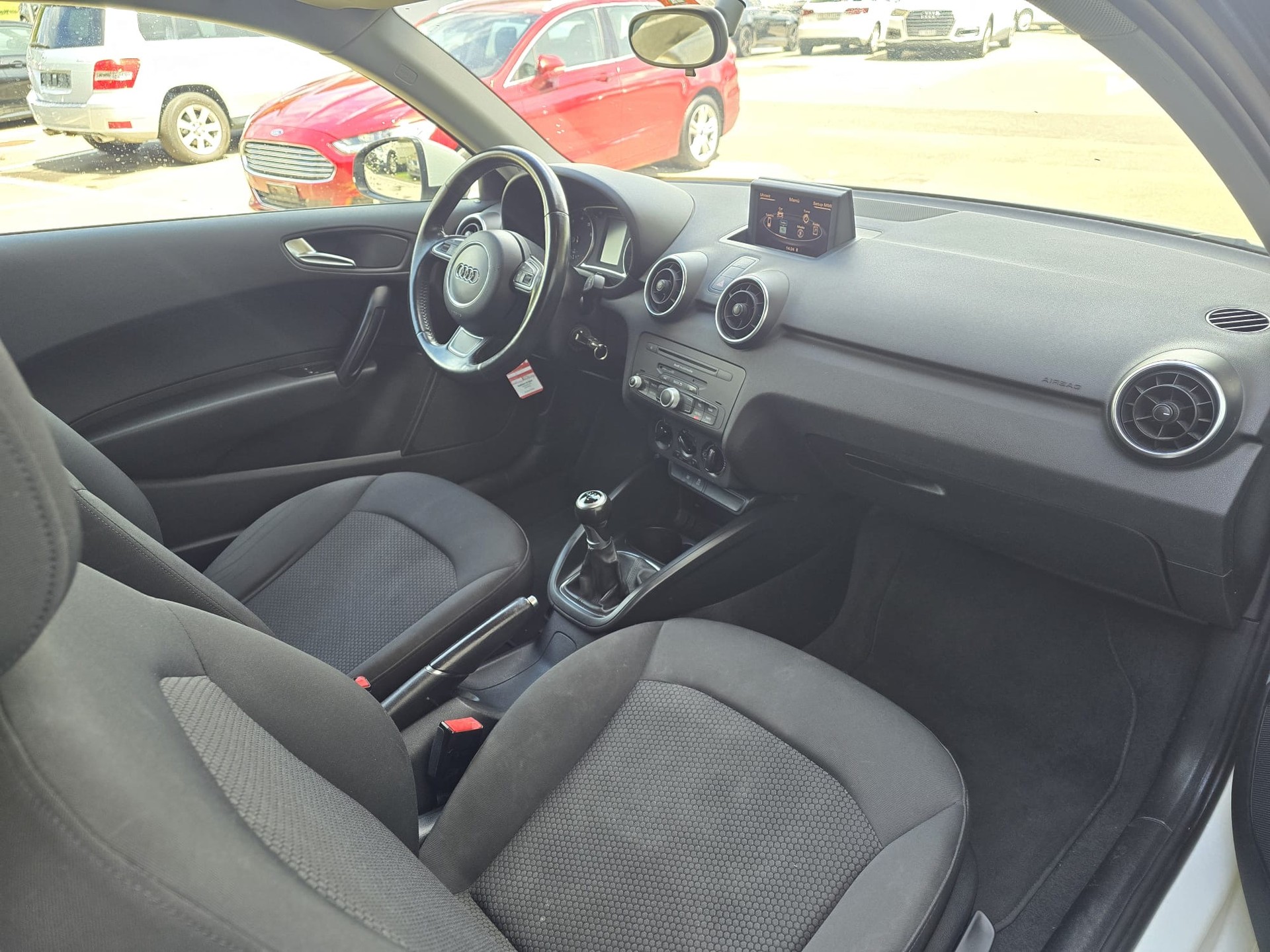 AUDI A1 1.2 TFSI Ambition-image-8