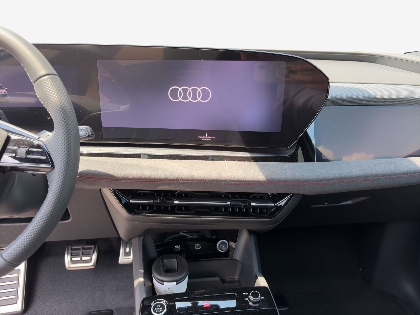 AUDI Q6 e-tron quattro-image-10