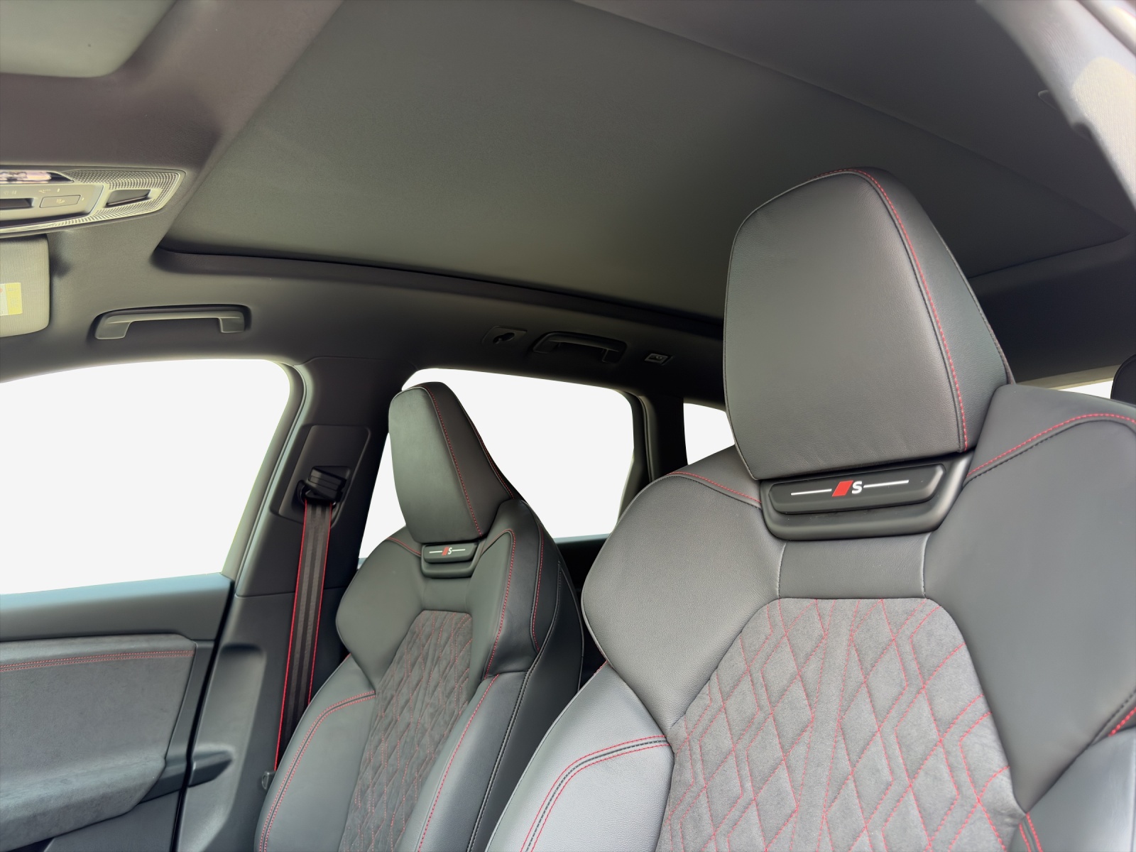 AUDI Q6 e-tron quattro-image-14