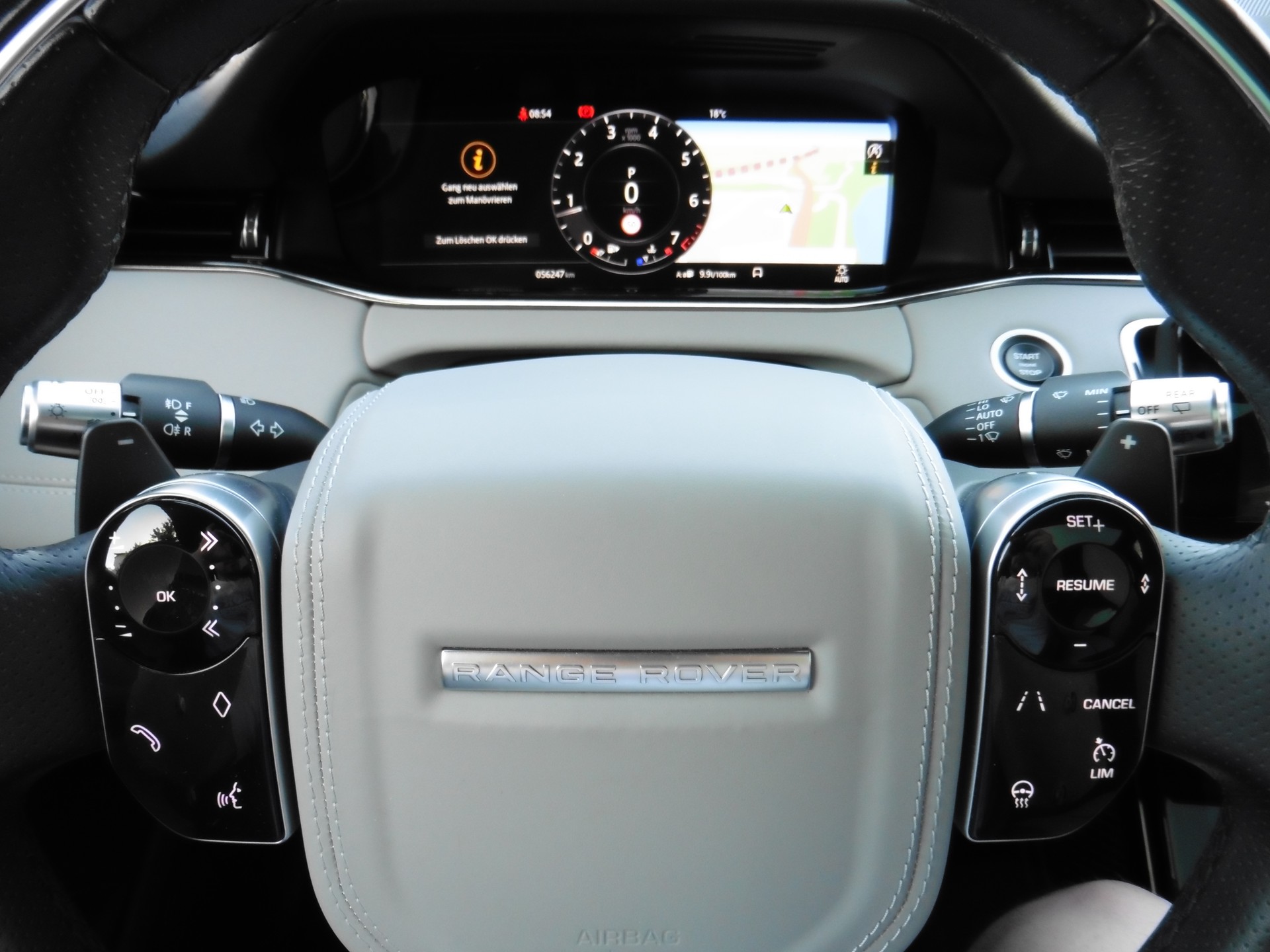 LAND ROVER Range Rover Evoque R-Dyn First Edi P 250 HSE AT9-image-16