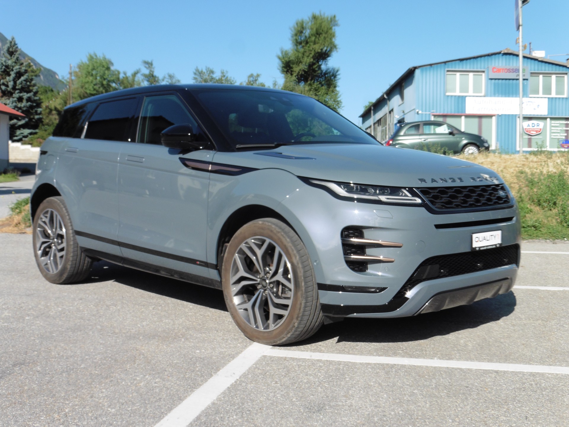 LAND ROVER Range Rover Evoque R-Dyn First Edi P 250 HSE AT9-image-1