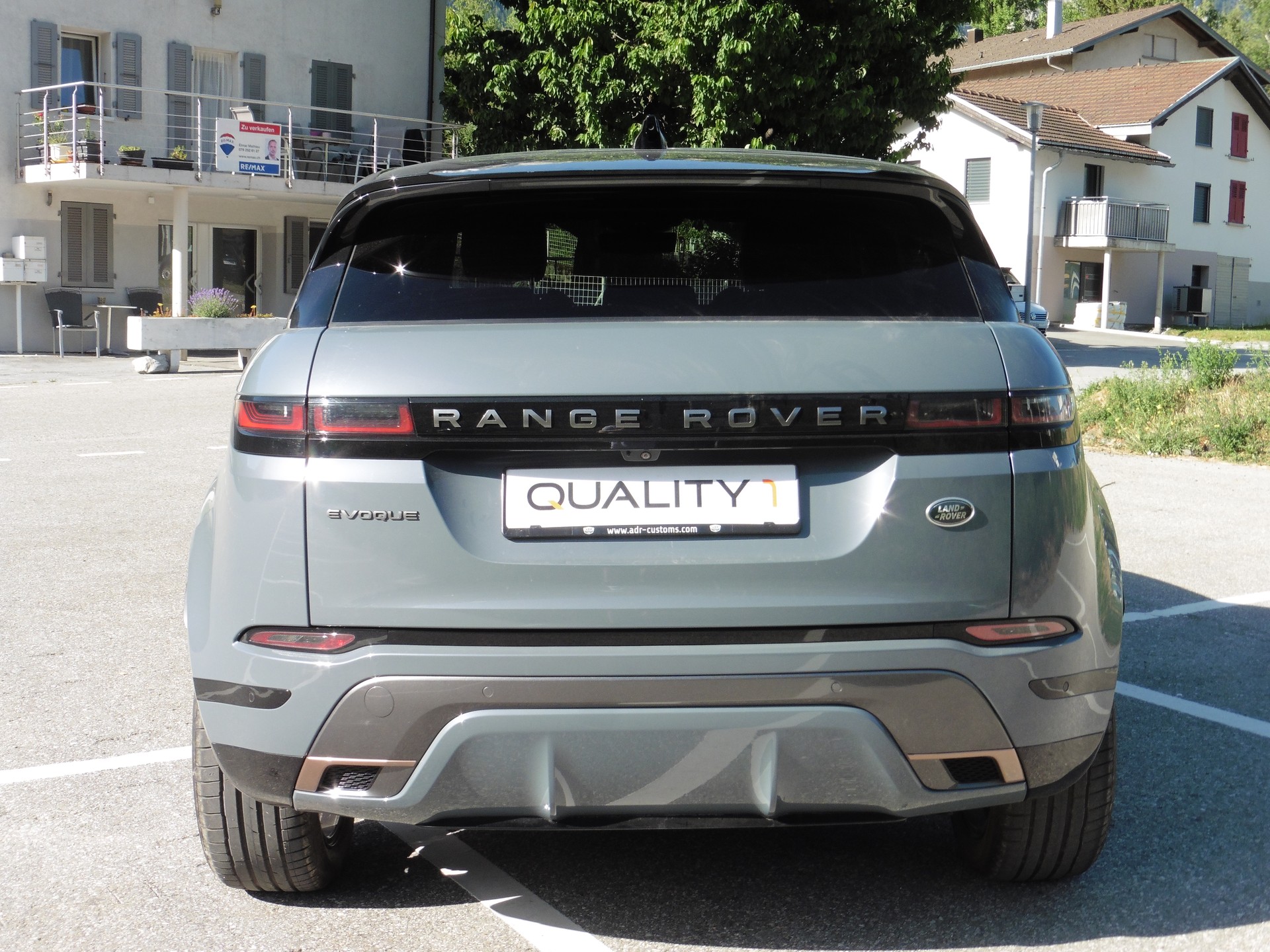 LAND ROVER Range Rover Evoque R-Dyn First Edi P 250 HSE AT9-image-7