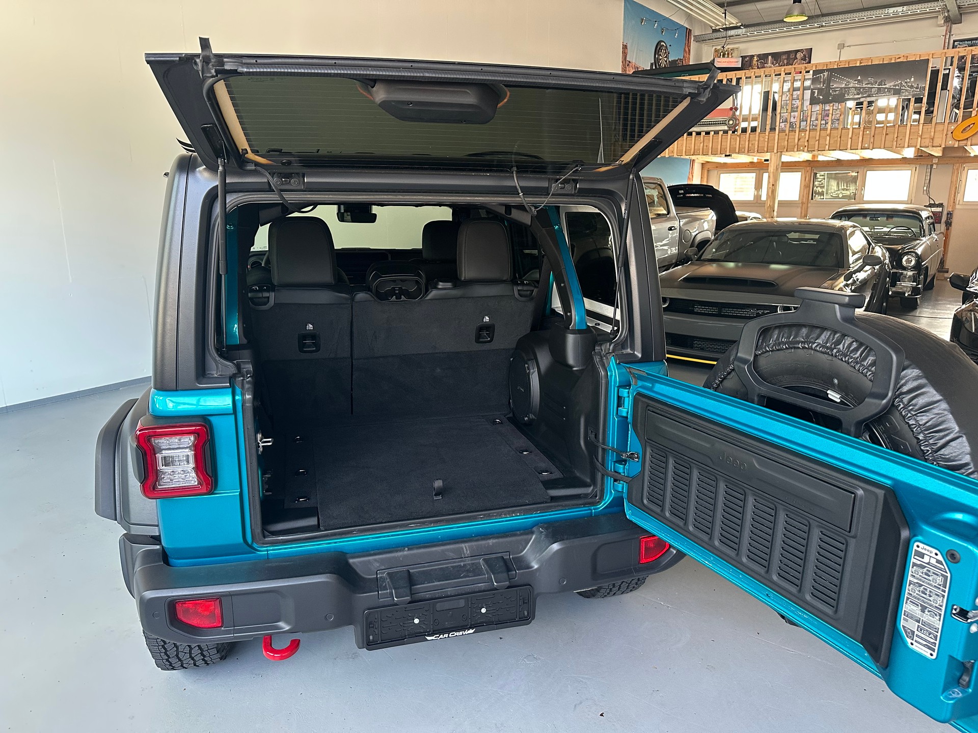 JEEP Wrangler 2.0 Unlimited Rubicon Automatic-image-11