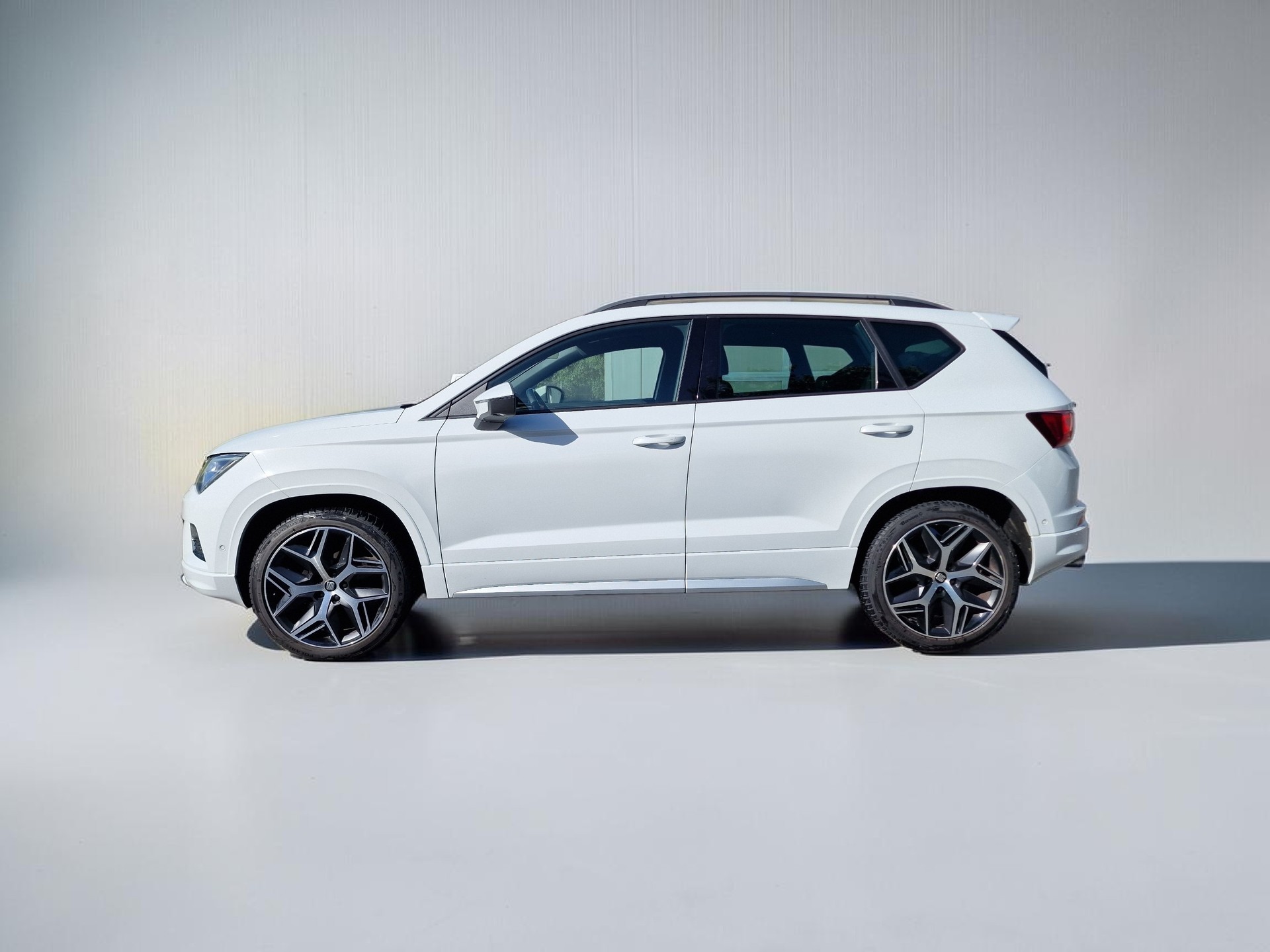 SEAT Ateca 2.0 TSI FR 4Drive DSG 24Mt Gara 8fach-image-0