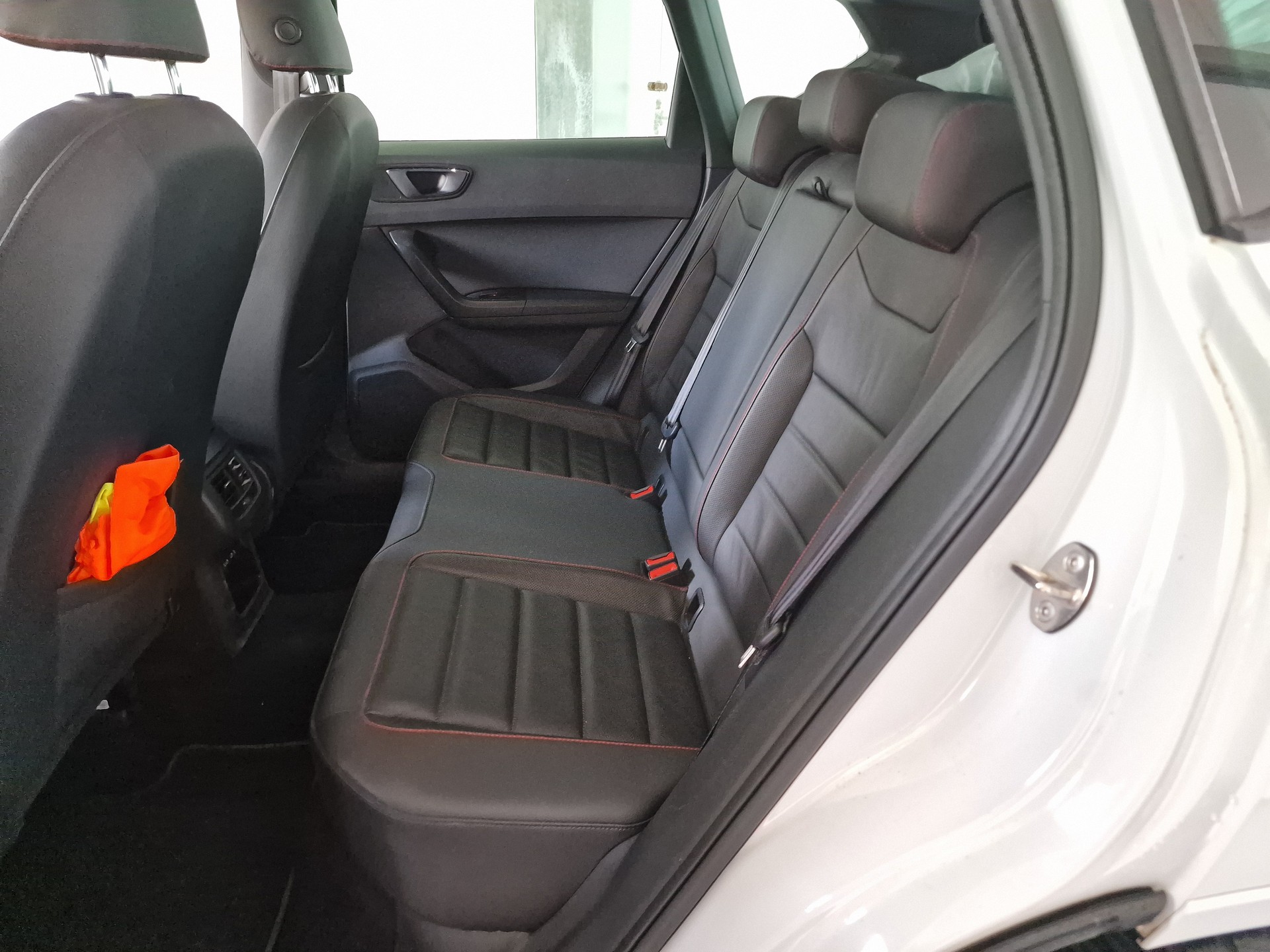 SEAT Ateca 2.0 TSI FR 4Drive DSG 24Mt Gara 8fach-image-10
