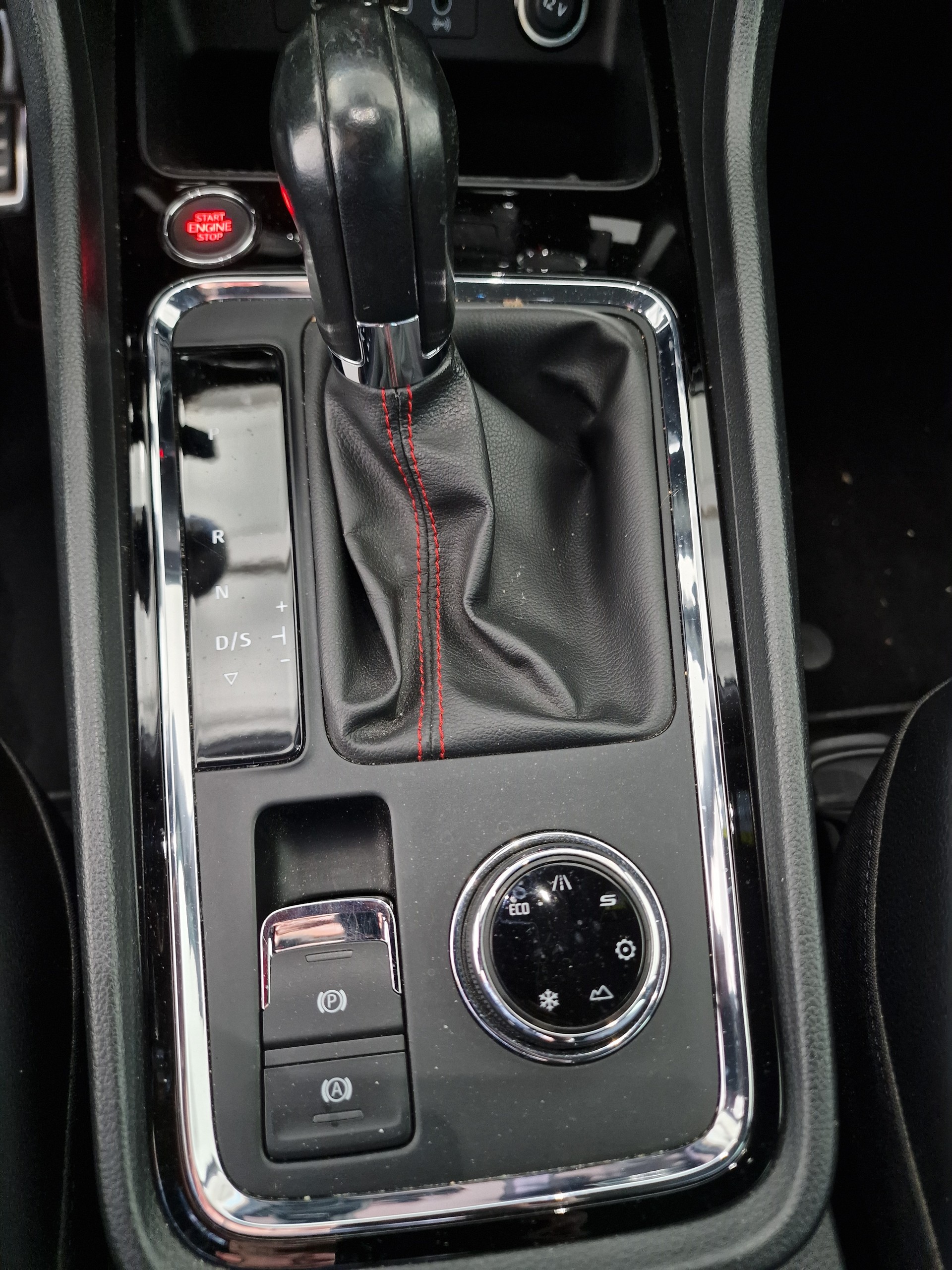 SEAT Ateca 2.0 TSI FR 4Drive DSG 24Mt Gara 8fach-image-19