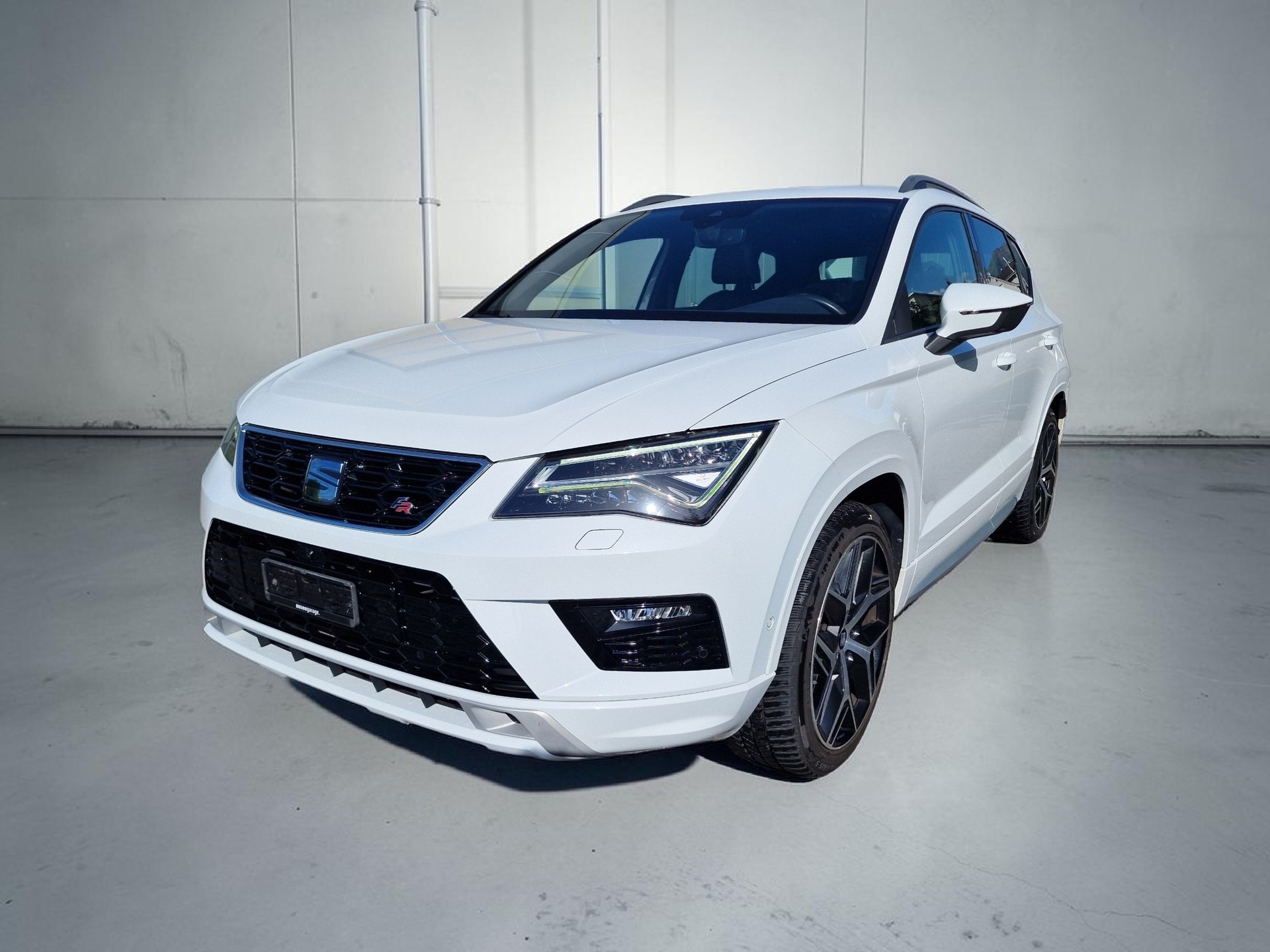 SEAT Ateca 2.0 TSI FR 4Drive DSG 24Mt Gara 8fach-image-1