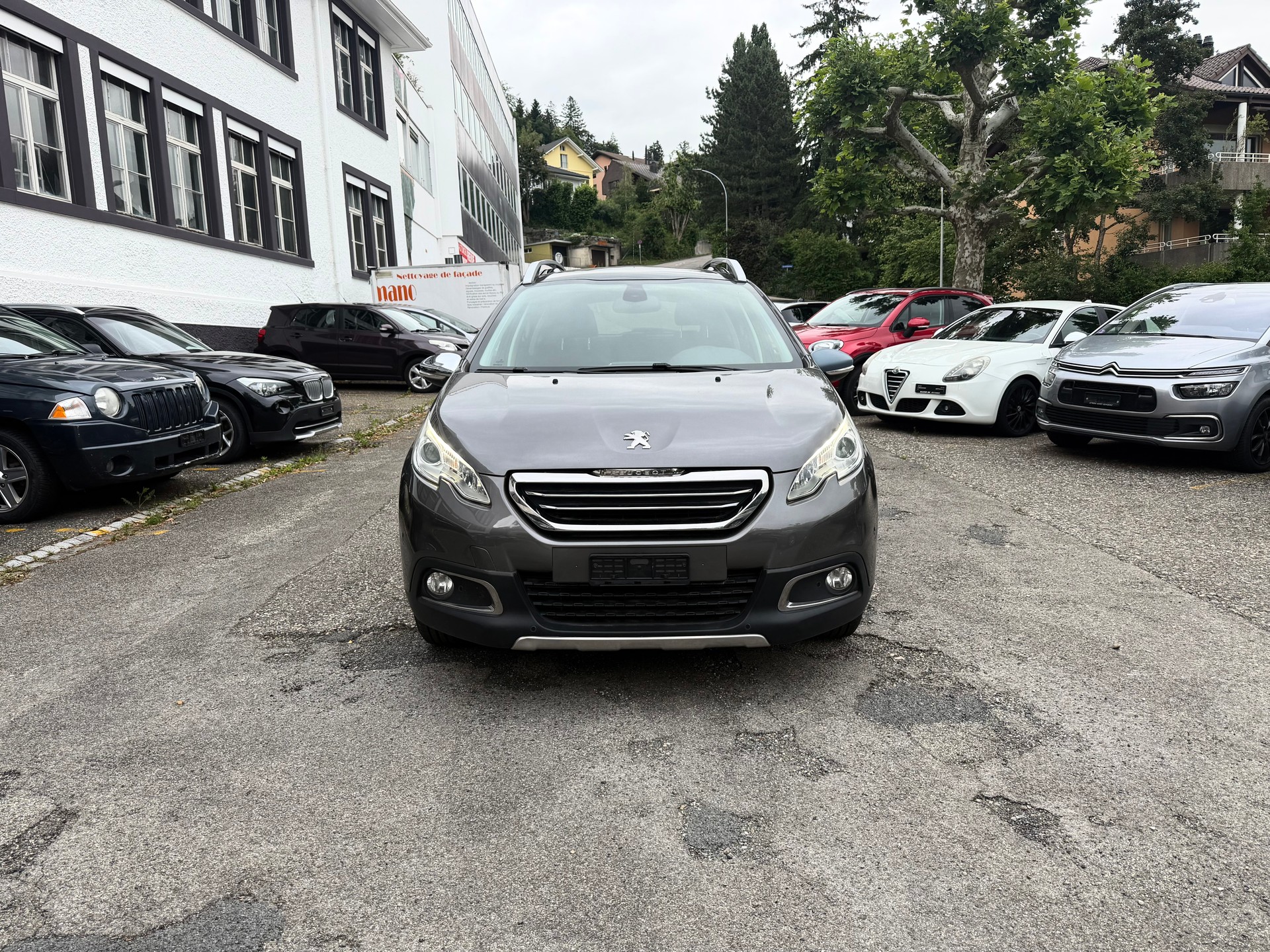 PEUGEOT 2008 1.6 VTI Active-image-1