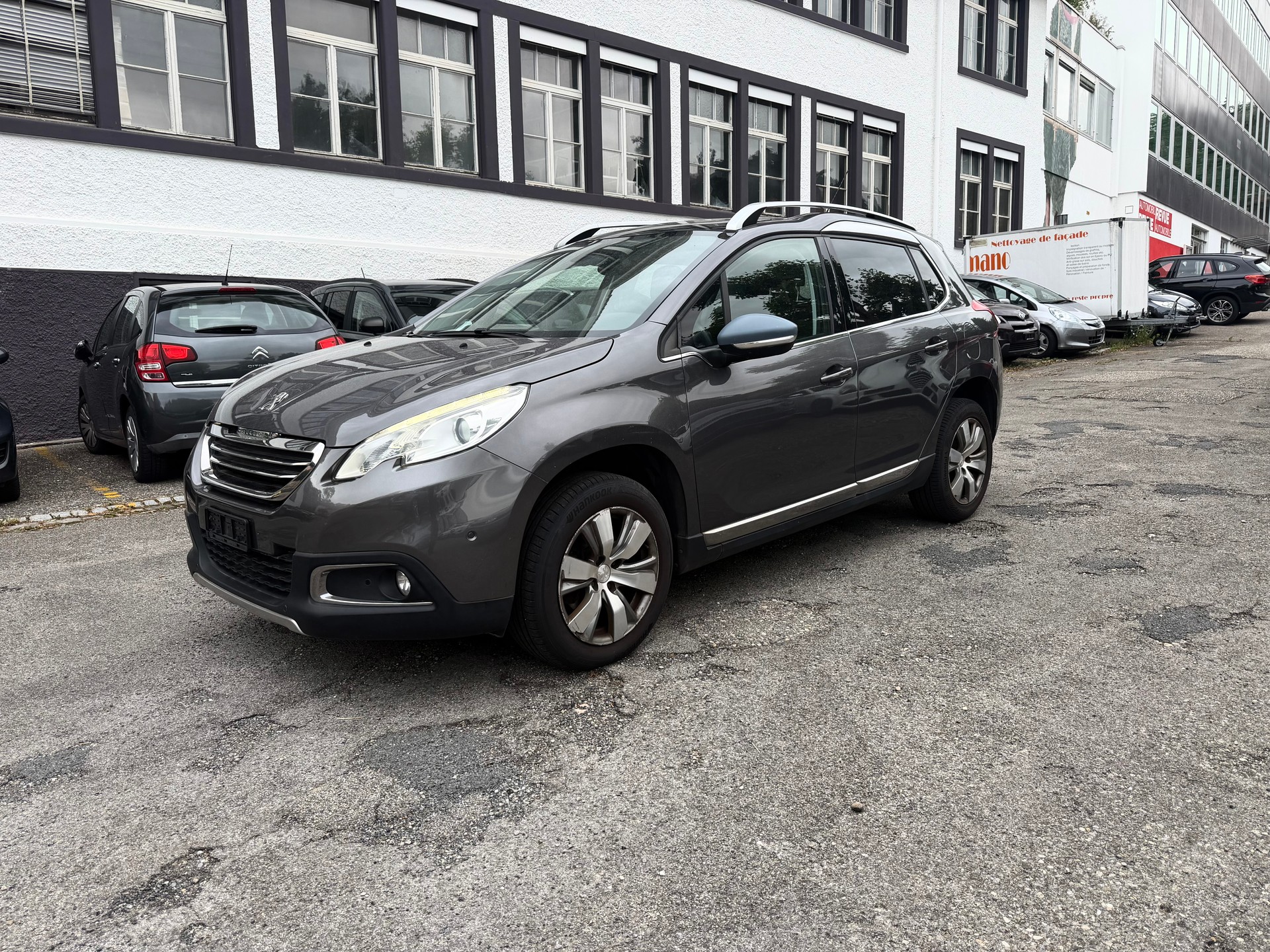 PEUGEOT 2008 1.6 VTI Active-image-2