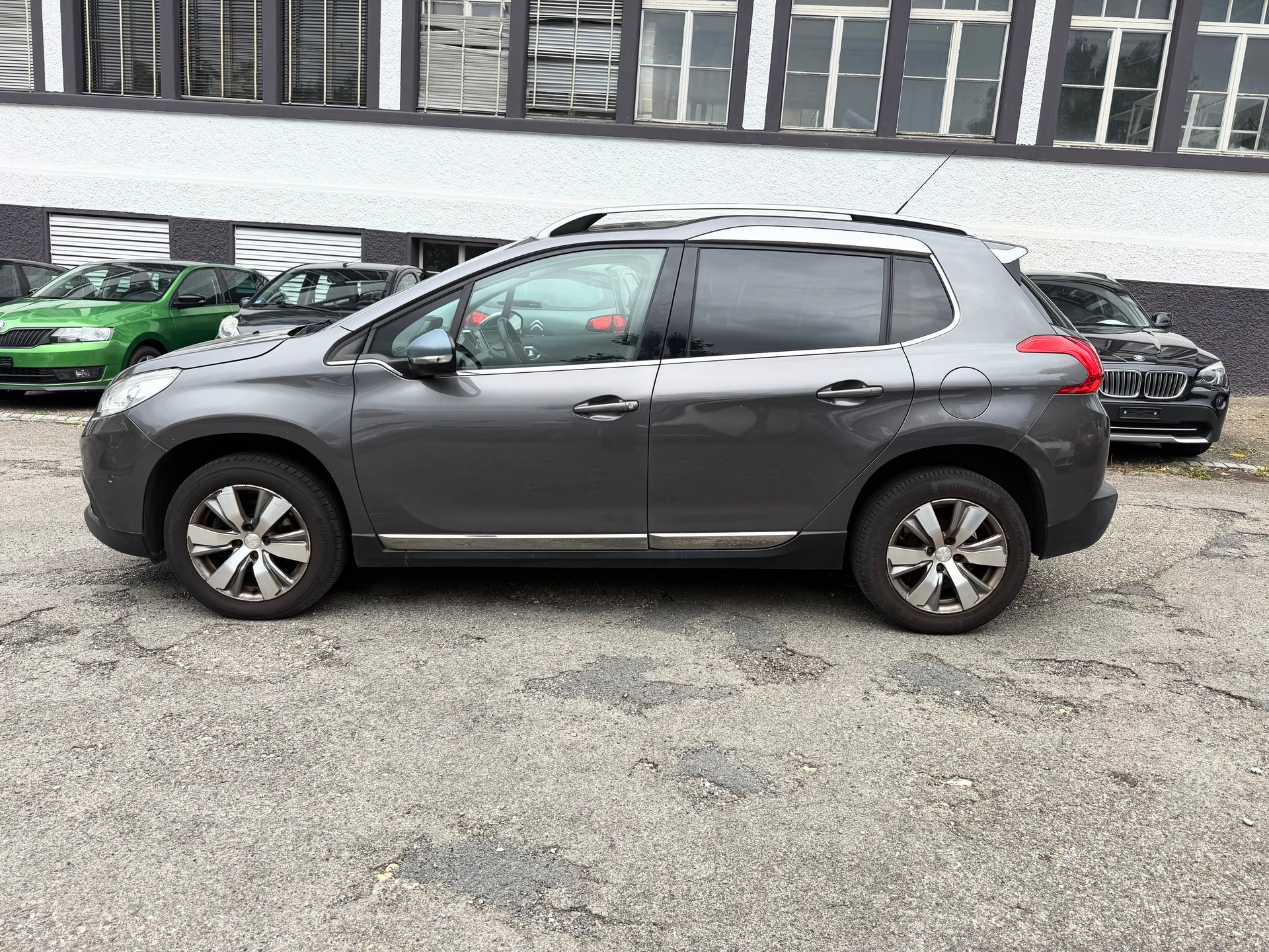 PEUGEOT 2008 1.6 VTI Active-image-7