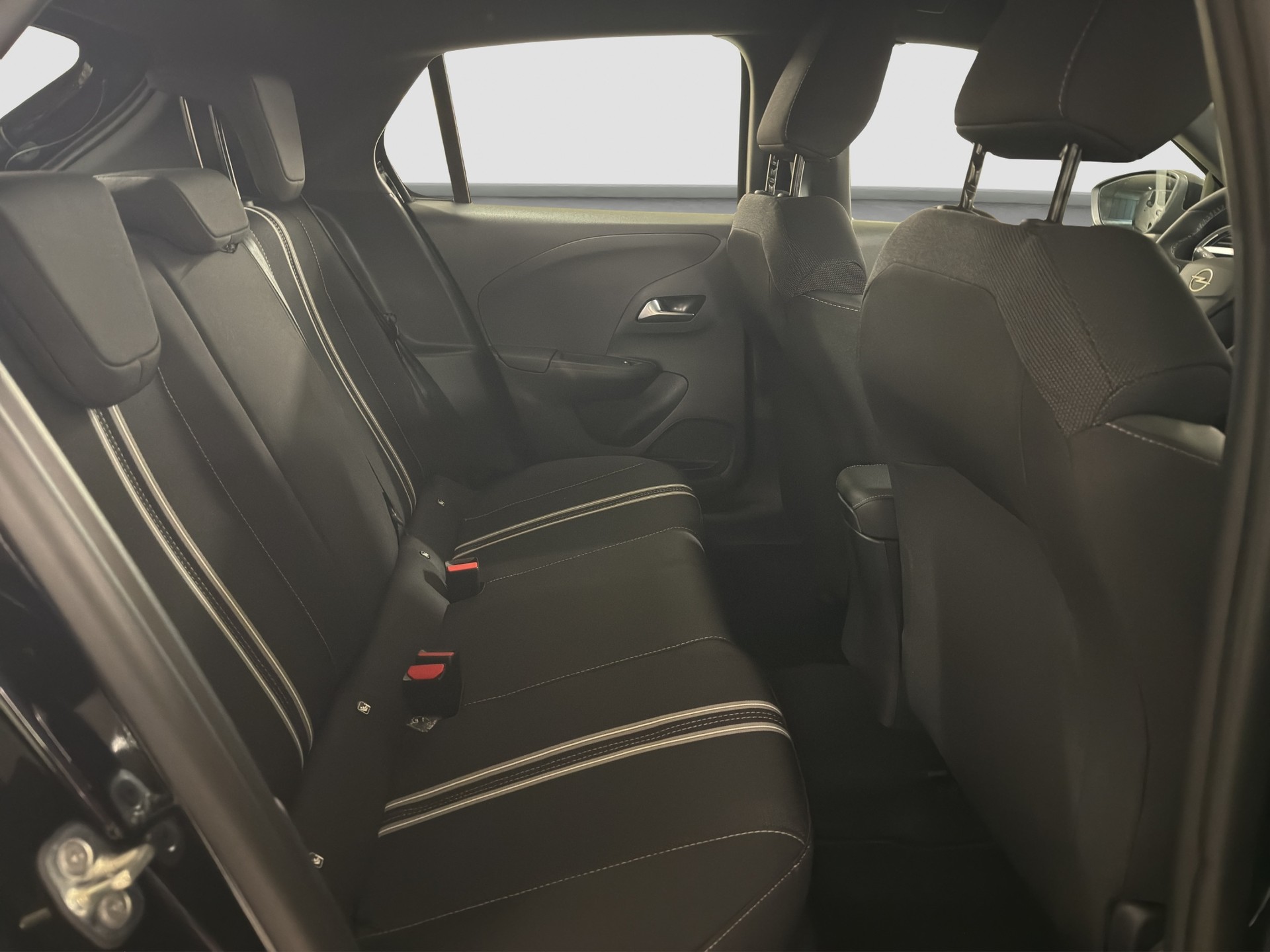 OPEL Corsa 1.2 T Hybrid Viva-image-10