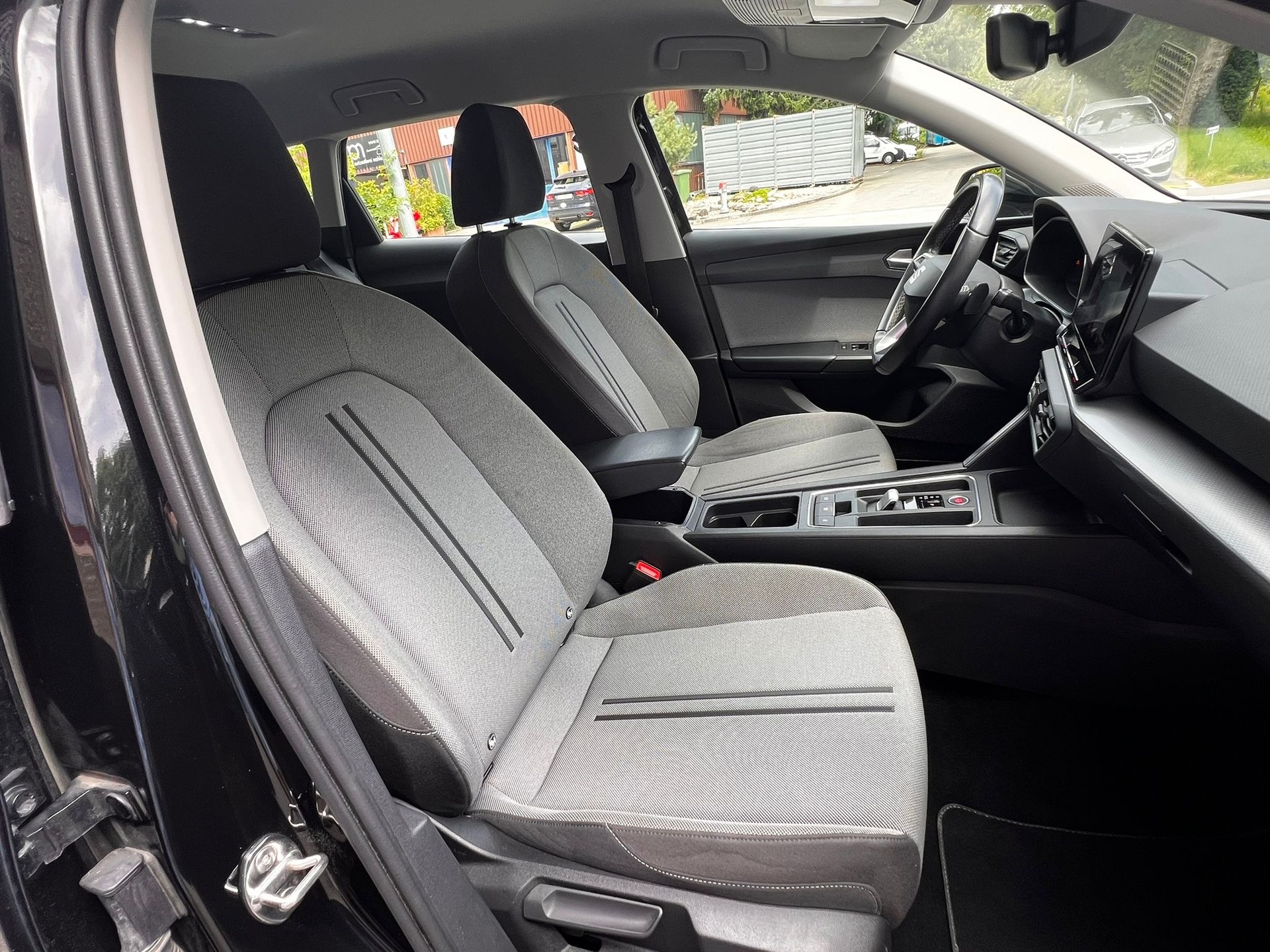 SEAT Leon ST 2.0 TDI EVO DSG 4Drive Style-image-12