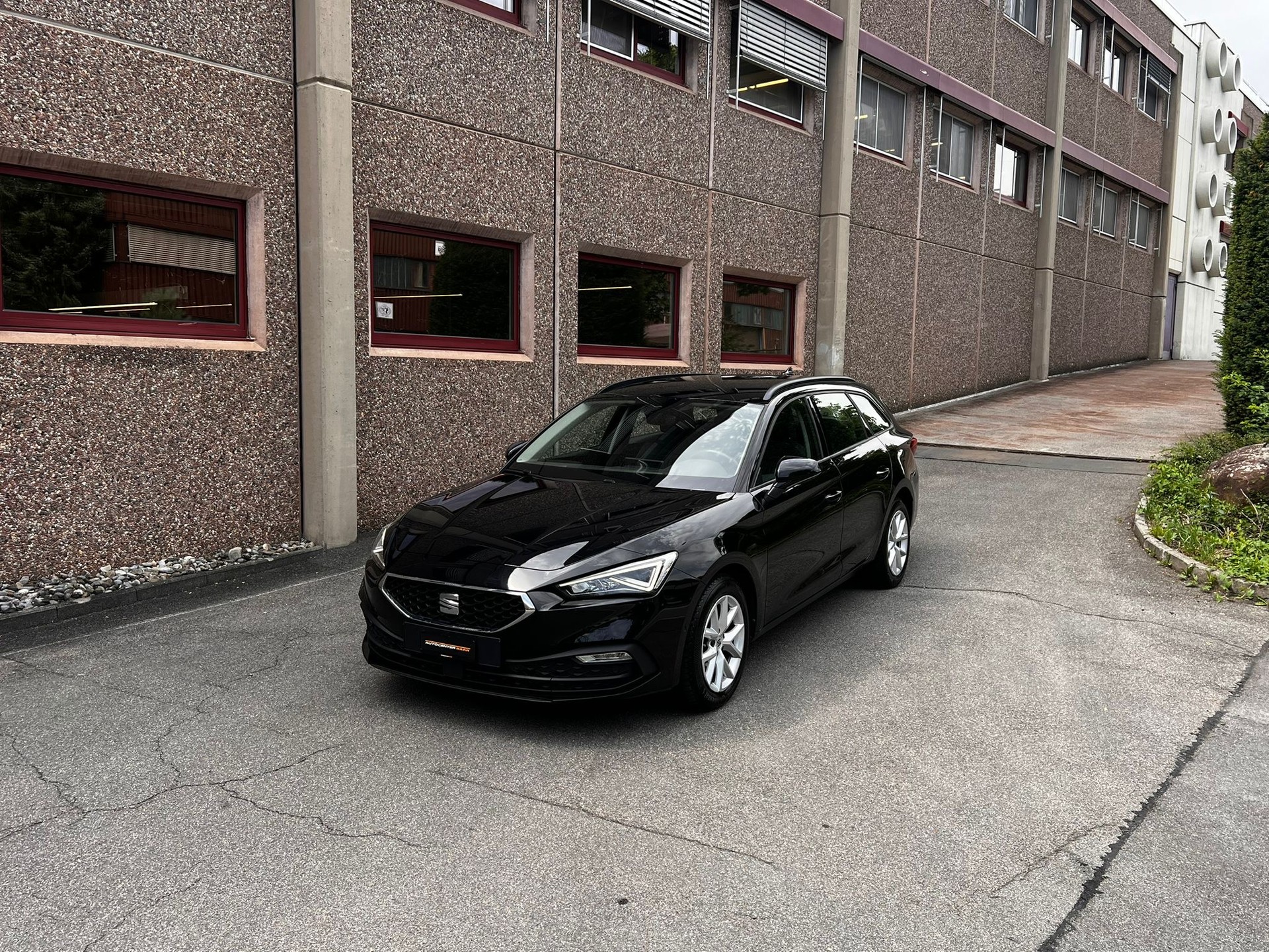 SEAT Leon ST 2.0 TDI EVO DSG 4Drive Style-image-0