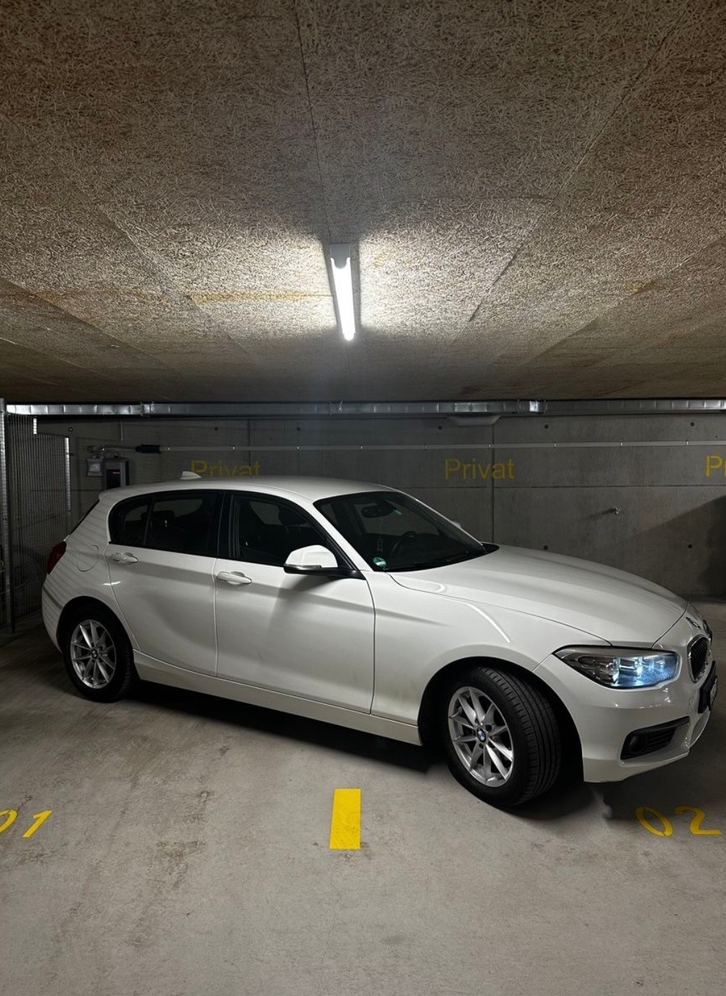 BMW 118i - Schrägheck-image-0