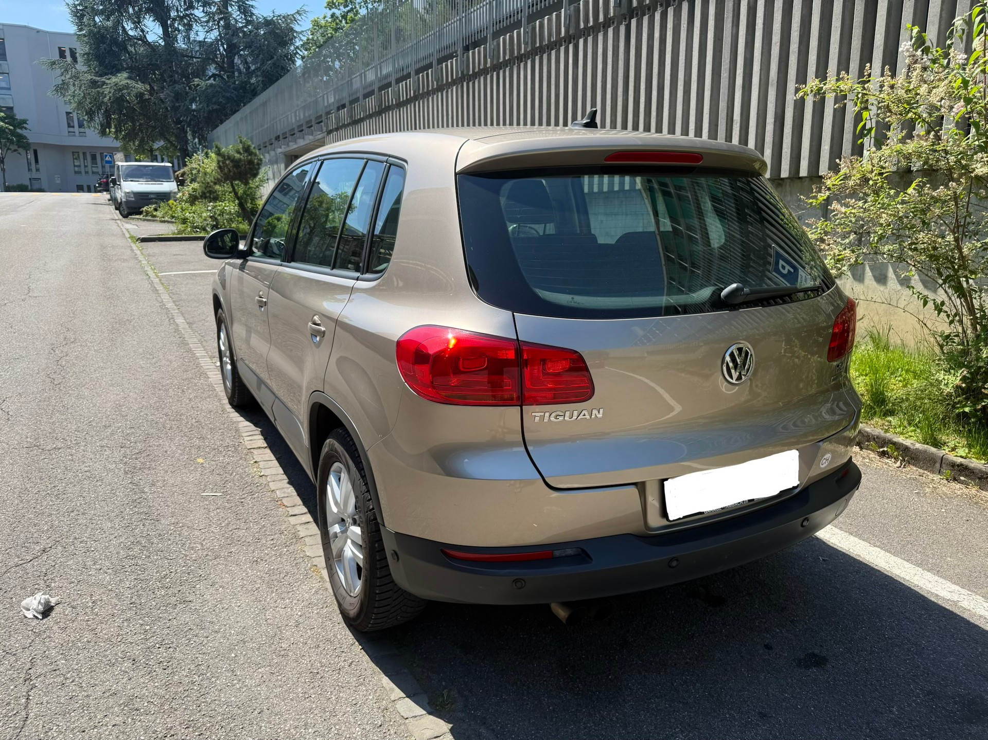 VW 1.4 TSI BMT Trend & Fun 2WD-image-3