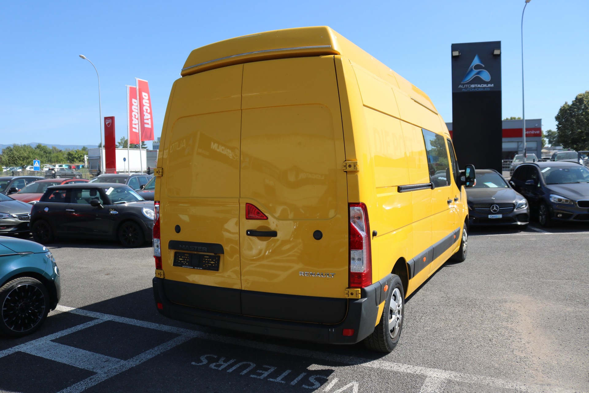 RENAULT Master T35 2.3dCi 135 L3H3-image-9