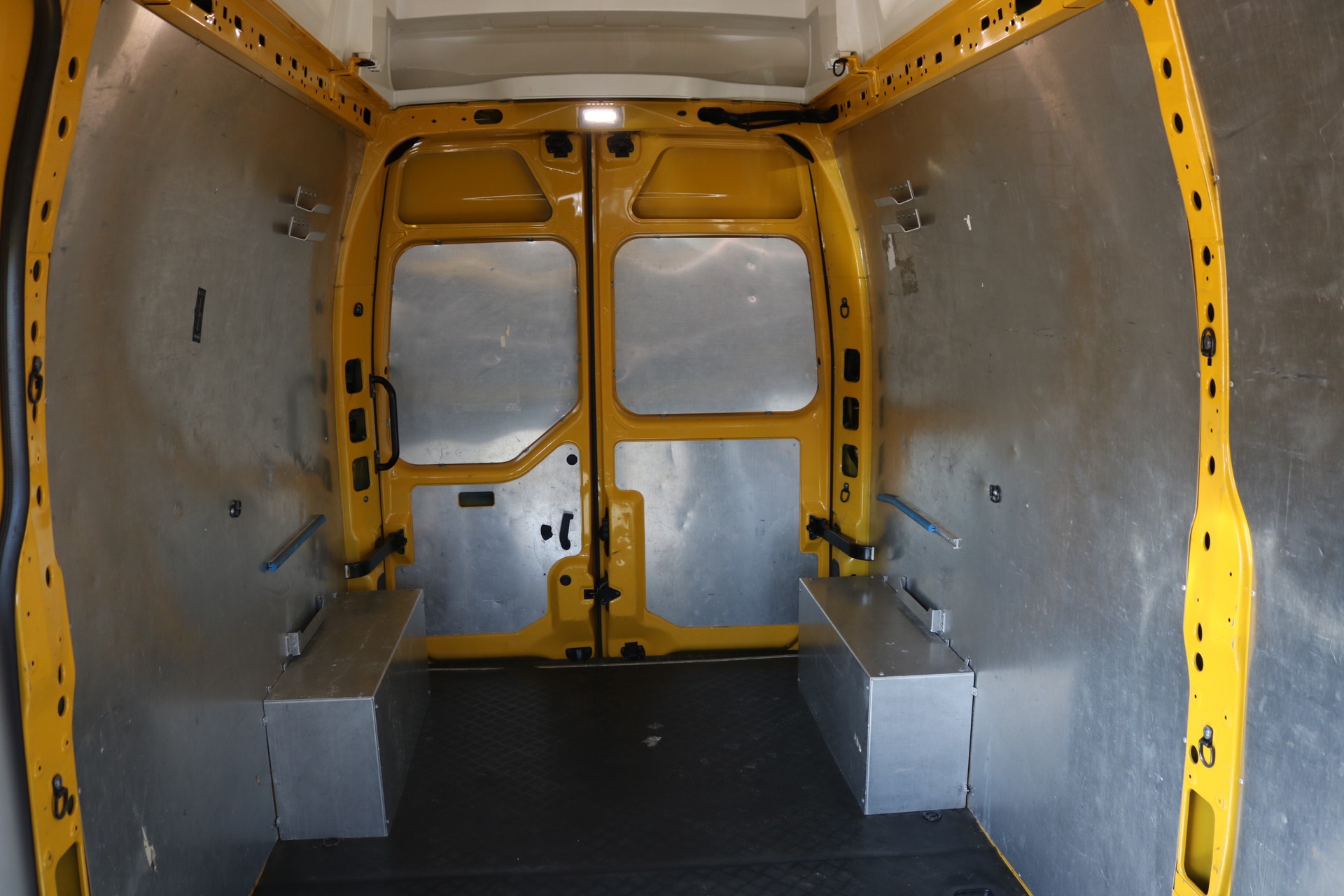 RENAULT Master T35 2.3dCi 135 L3H3-image-13