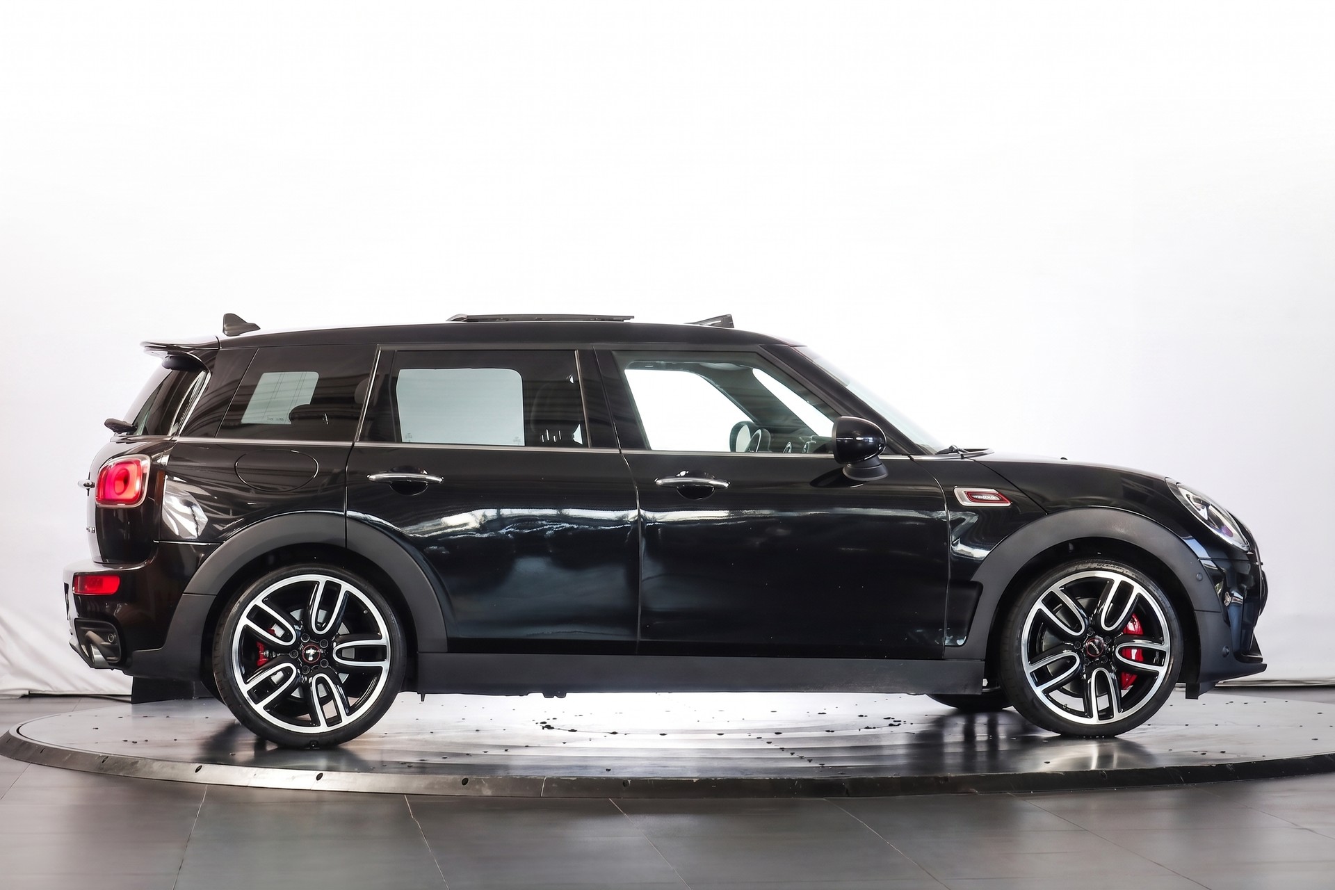 MINI Clubman Cooper John Cooper Works ALL4 Steptronic-image-4
